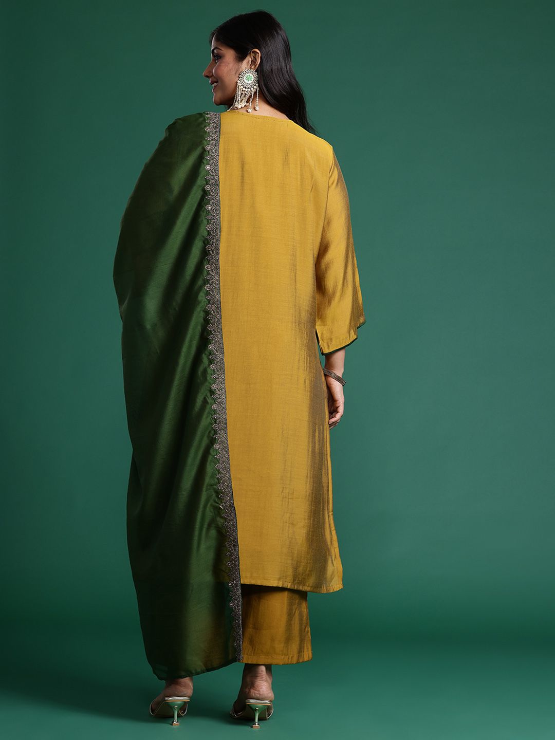 Dhiyona Women's Plus Size Ethnic Motifs Embroidered Zari Kurta with Trousers & Dupatta