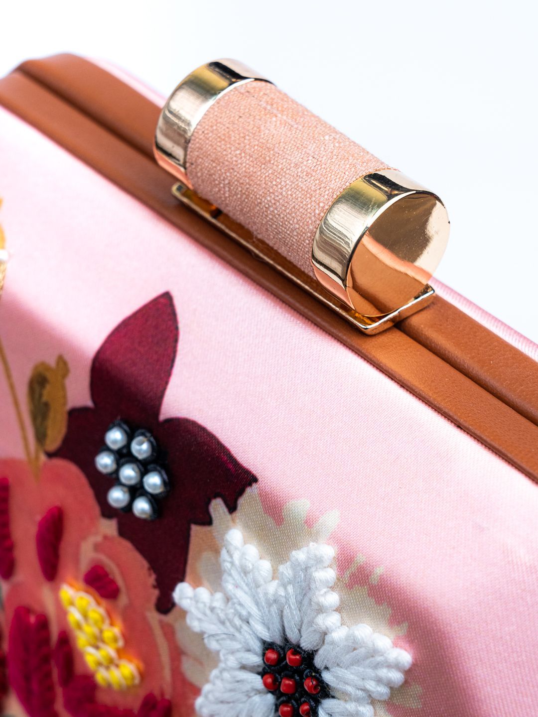 Dhiyona NR Embroidered Embellished Box Clutch