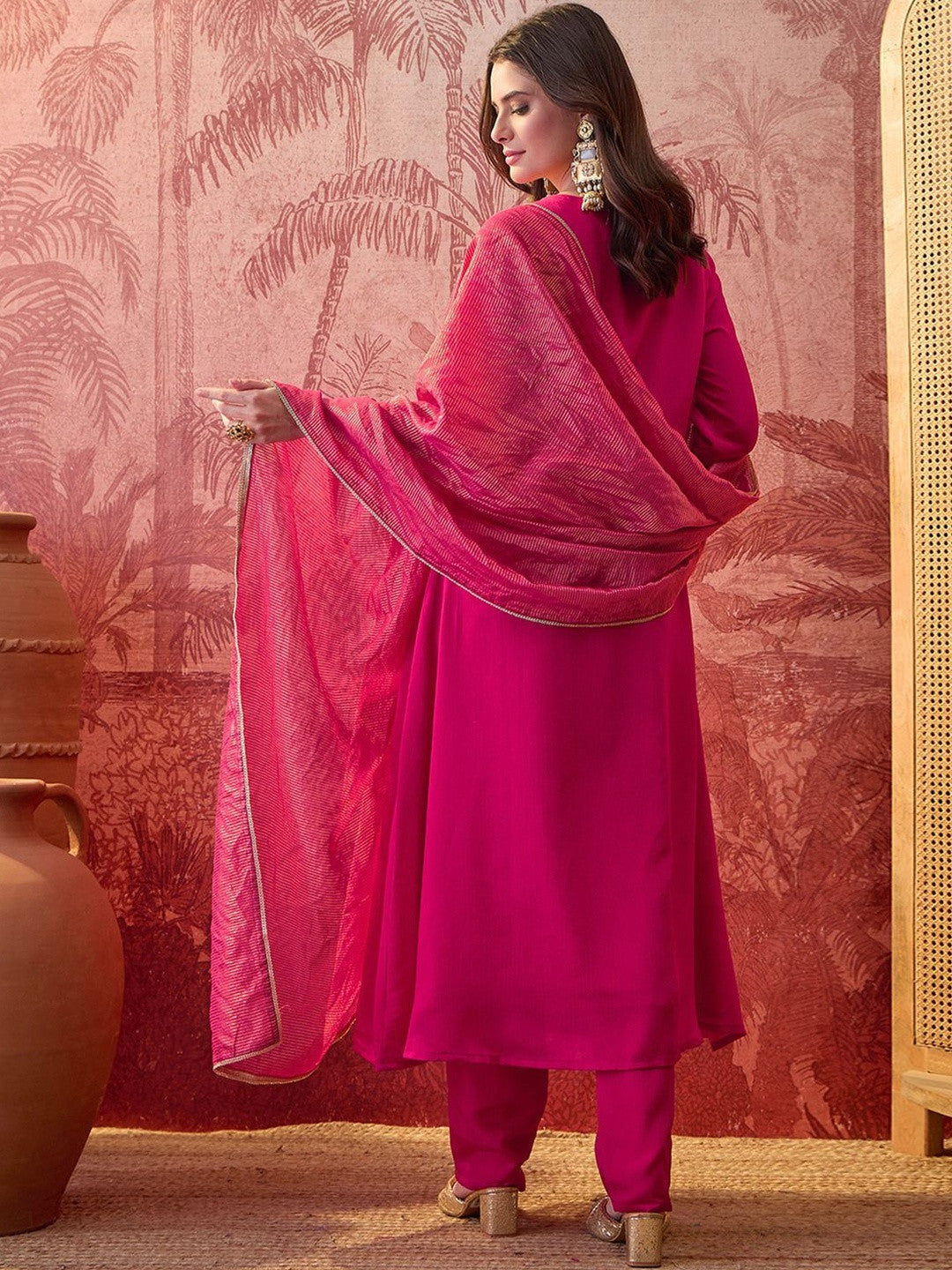 Woven Design V-Neck Kurta & Trousers Kurta Set