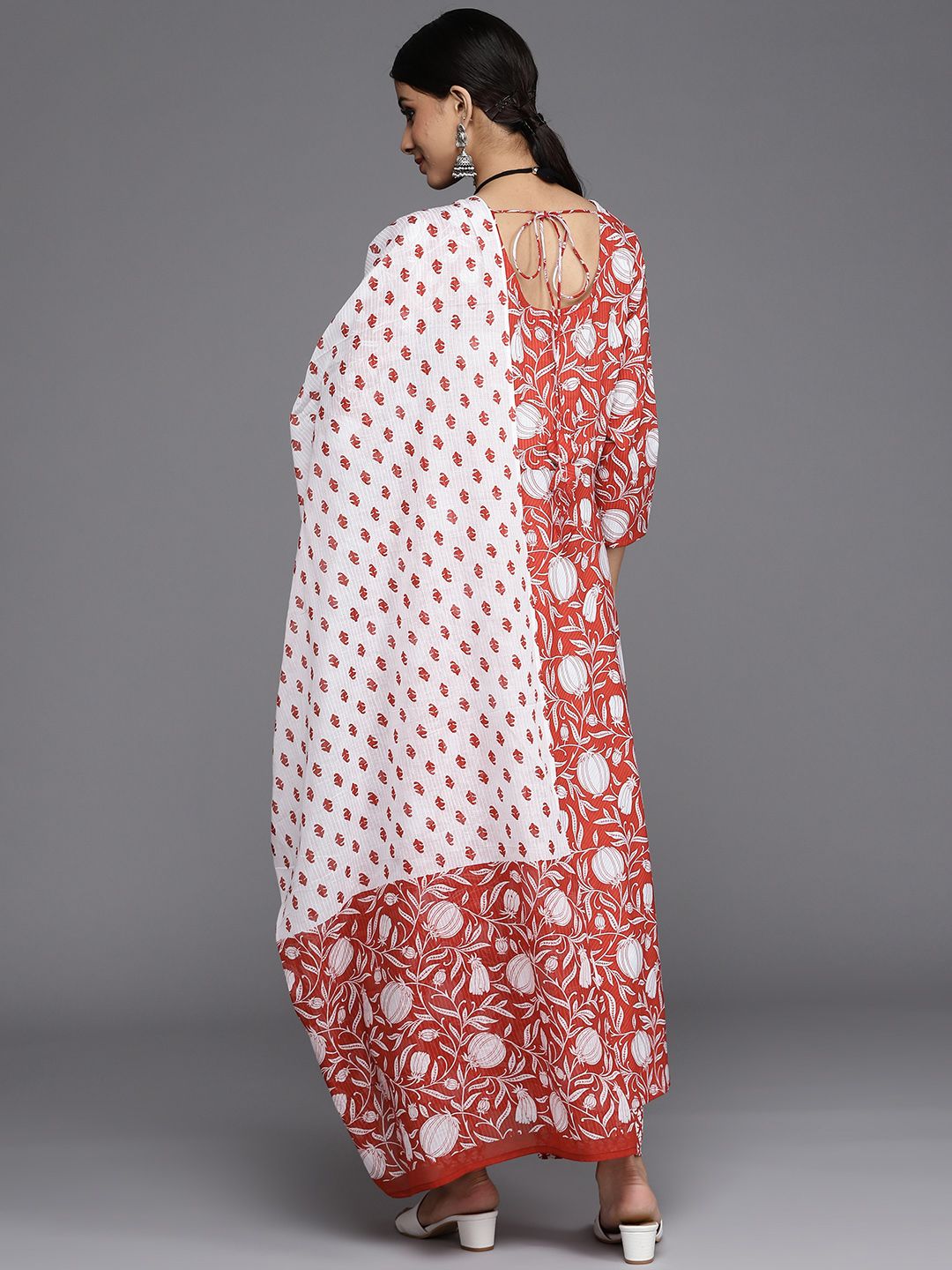 Dhiyona VA Women'sFloral Printed Pure Cotton Kurta with Trousers & With Dupatta
