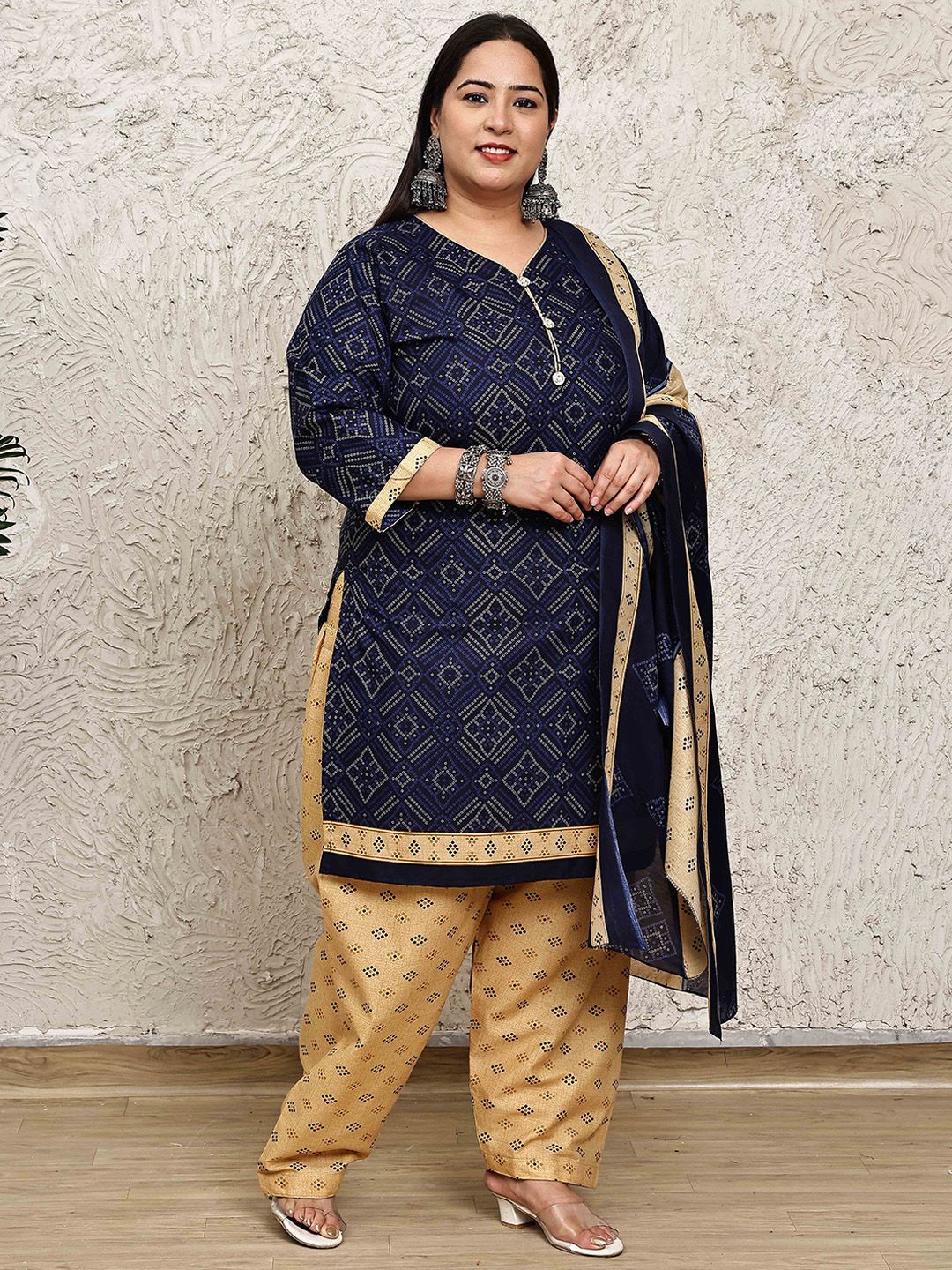 Dhiyona KL Women Geometric Printed Kurta with Salwar & With Dupatta