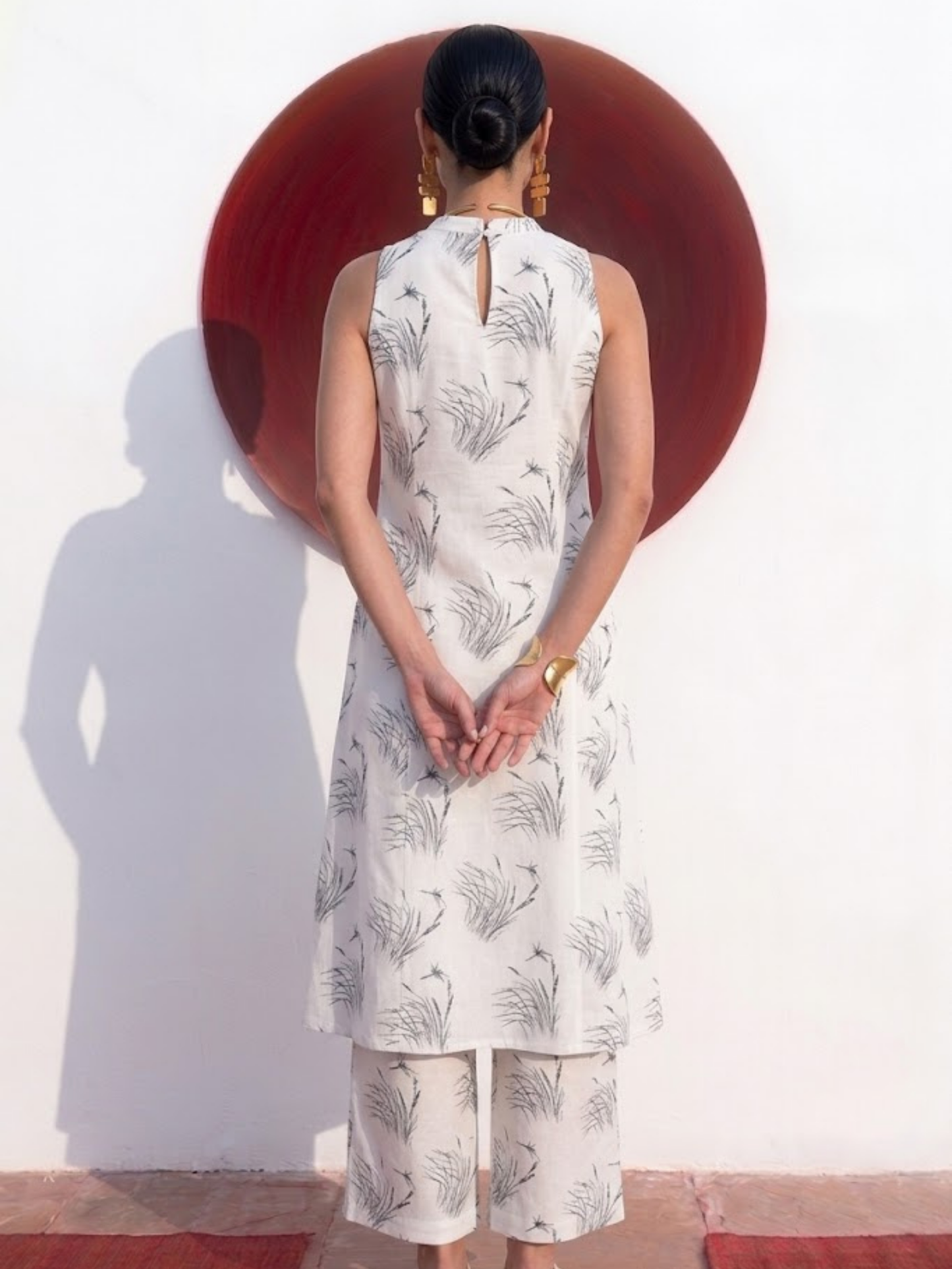 Dhiyona ST 2 pc SET - Husk Cream and Grey Printed Linen Sleeveless Kurta and Pant