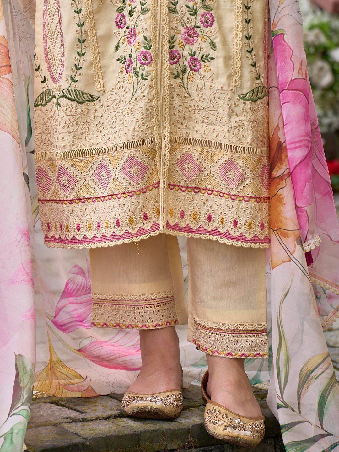 Women Ethnic Motifs Embroidered Panelled Thread Work Kurta with Trousers & With Dupatta