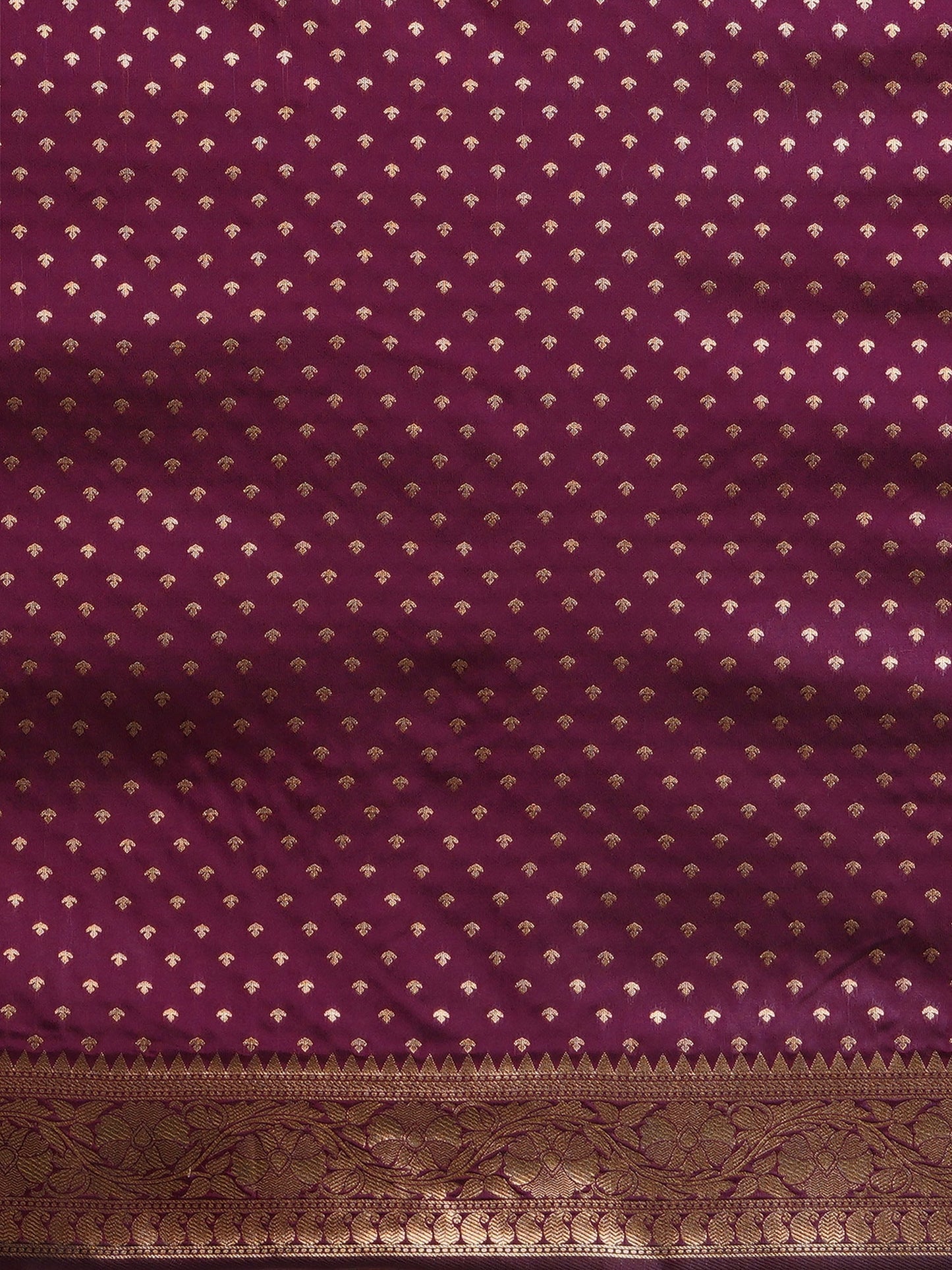 Women's Silk Blend Magenta Woven Design Designer Saree With Blouse Piece