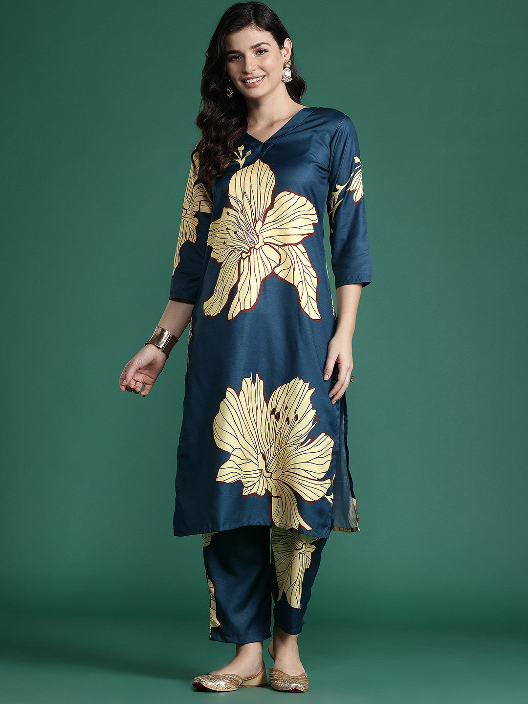 Floral Printed Kurta with Trousers