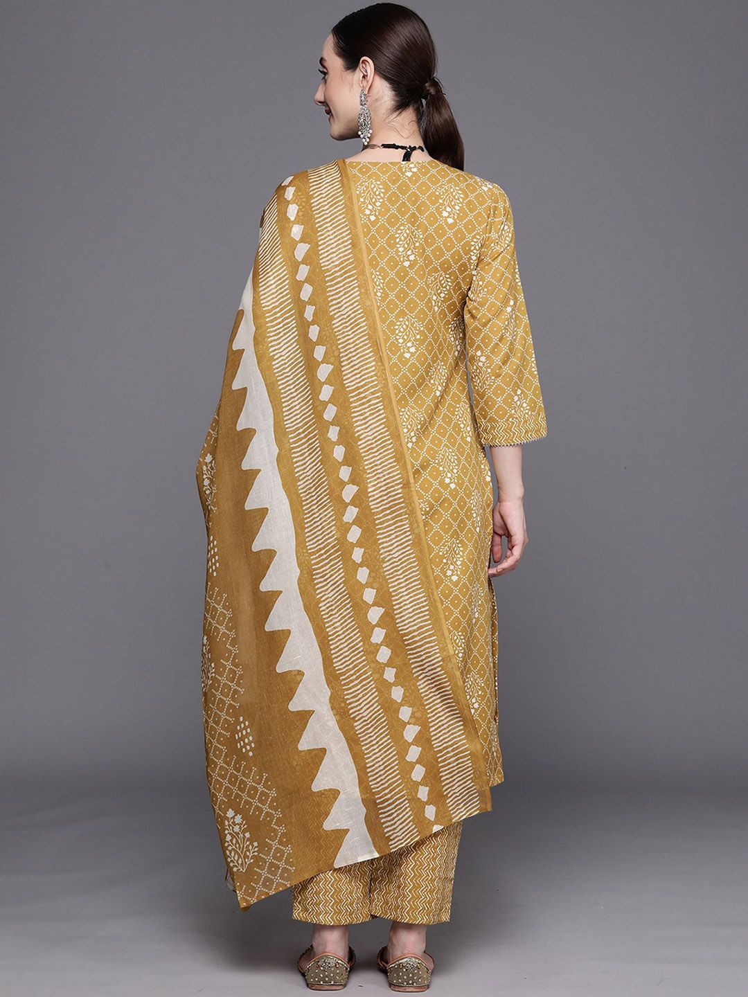 Dhiyona IE Women Ethnic Motifs Printed Regular Thread Work Pure Cotton Kurta with Trousers & With Dupatta