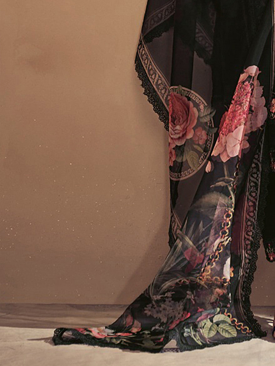 Women Floral Embroidered Panelled Thread Work Kurta with Trousers & With Dupatta