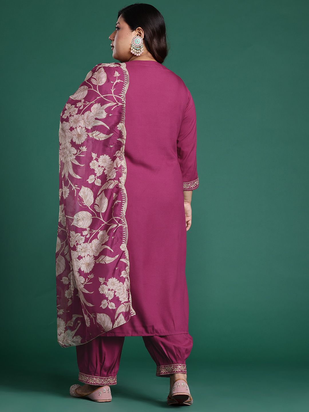 Dhiyona Women's Plus Size Floral Zari Embroidered Kurta with Salwar & With Dupatta
