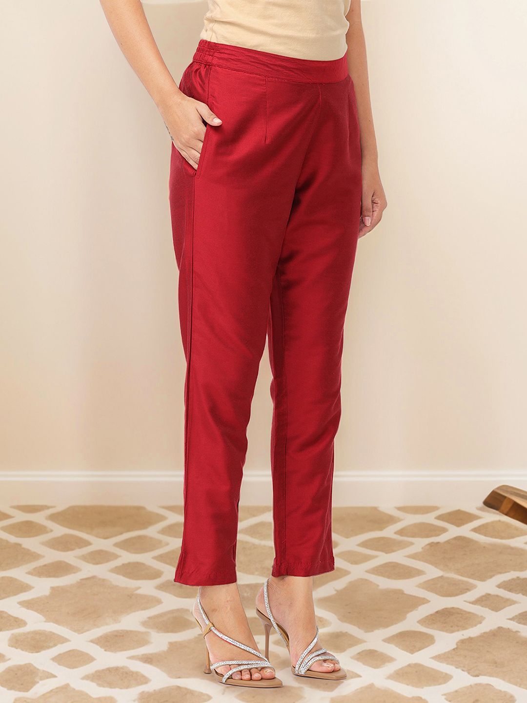 Dhiyona IS Women's Women Ethnic Motifs Yoke Design Regular Thread Work Kurta with Trousers & With Dupatta