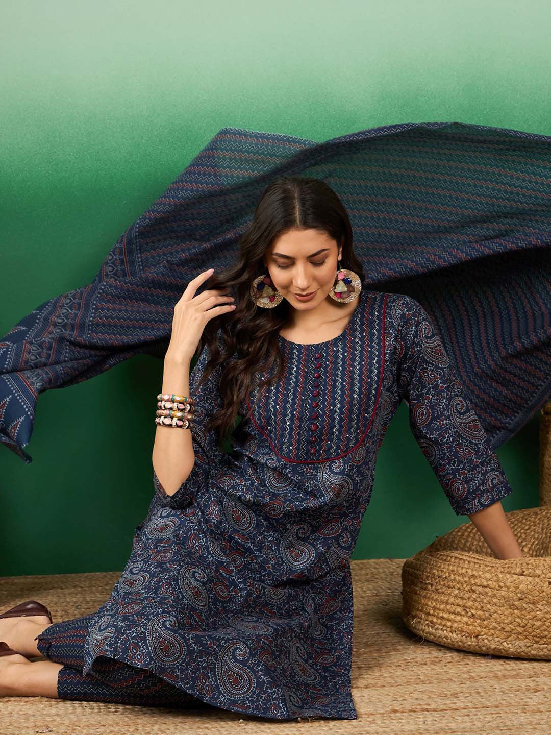 Ethnic Motifs Printed Gotta Patti Pure Cotton Kurta with Trousers & With Dupatta