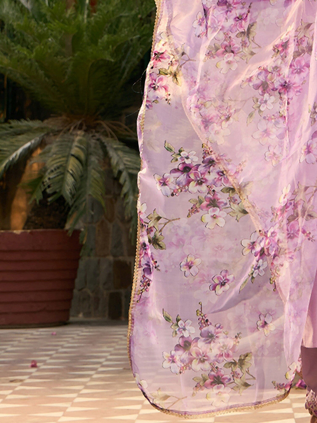V Neck Ethnic Motifs Embroidered Regular Straight Kurta Set