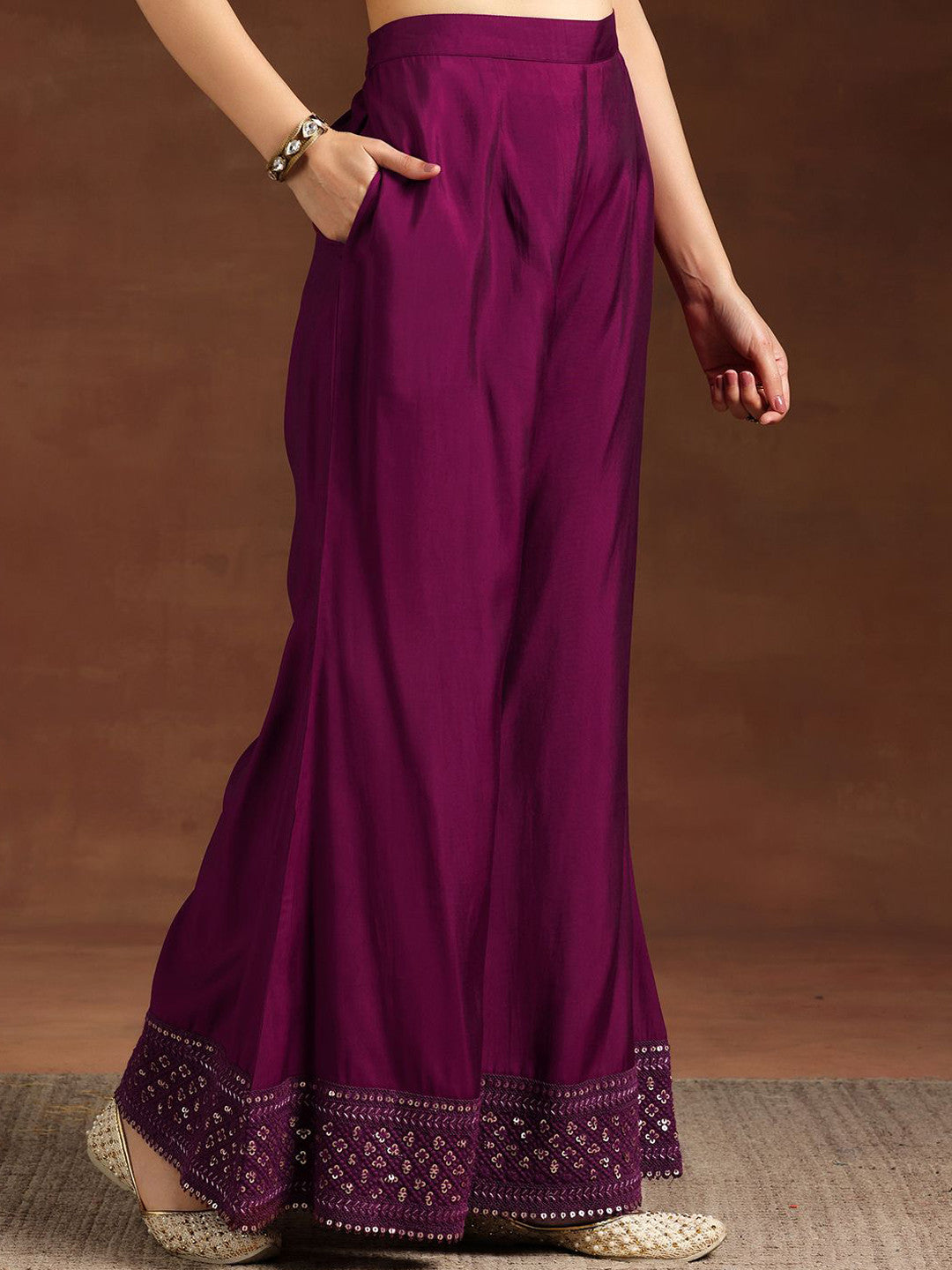 Women Floral Embroidered Regular Kurta with Palazzos & With Dupatta
