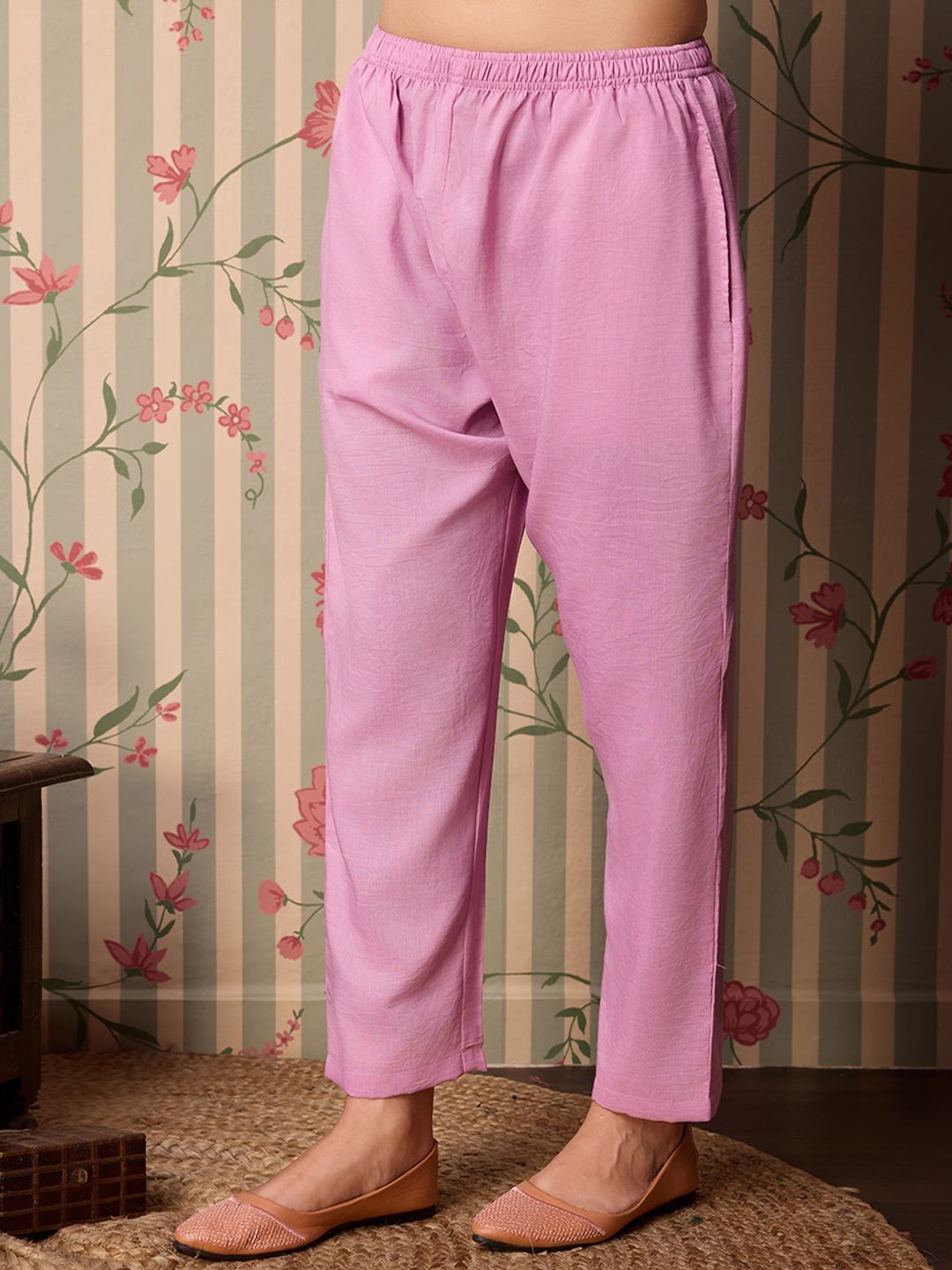 Dhiyona OD Yoke Design Regular Thread Work Kurta with Trousers & With Dupatta