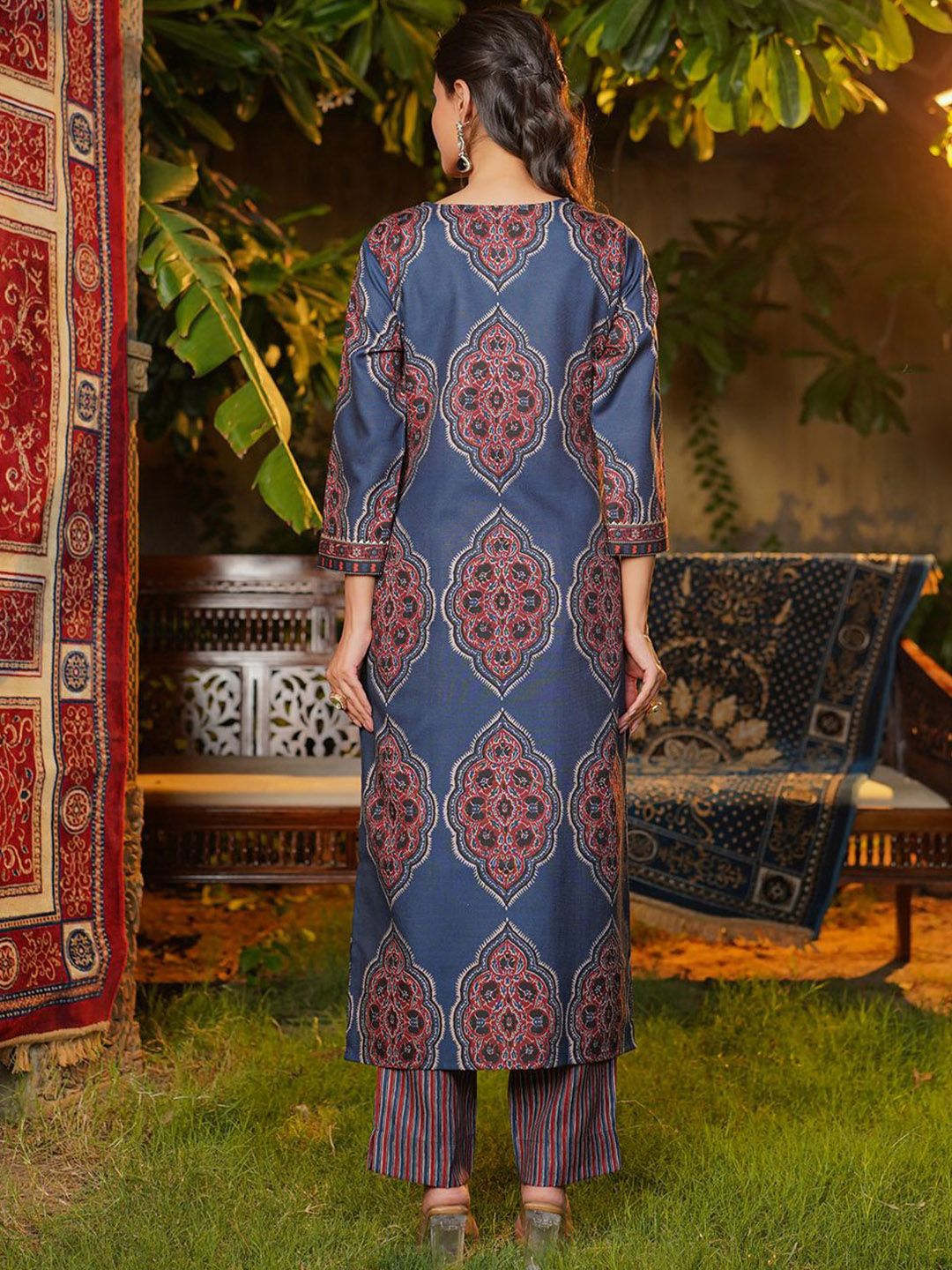 Dhiyona KL Floral Printed V-Neck Straight Kurta With Trousers & Dupatta