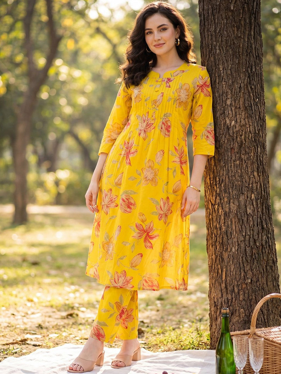 Women Floral Printed Regular Pure Cotton Kurta with Trousers