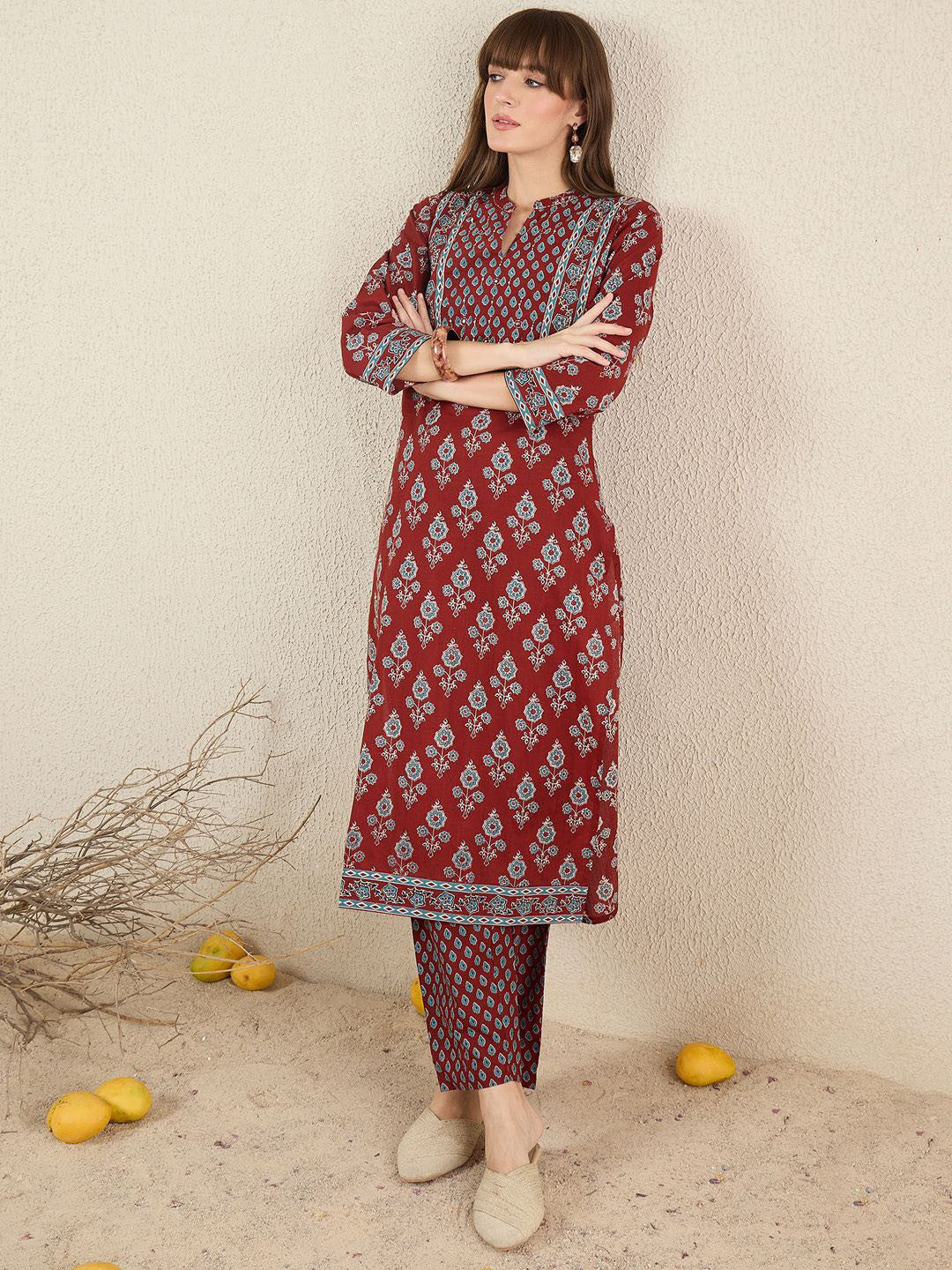 Women Floral Printed Cotton Kurta with Trousers