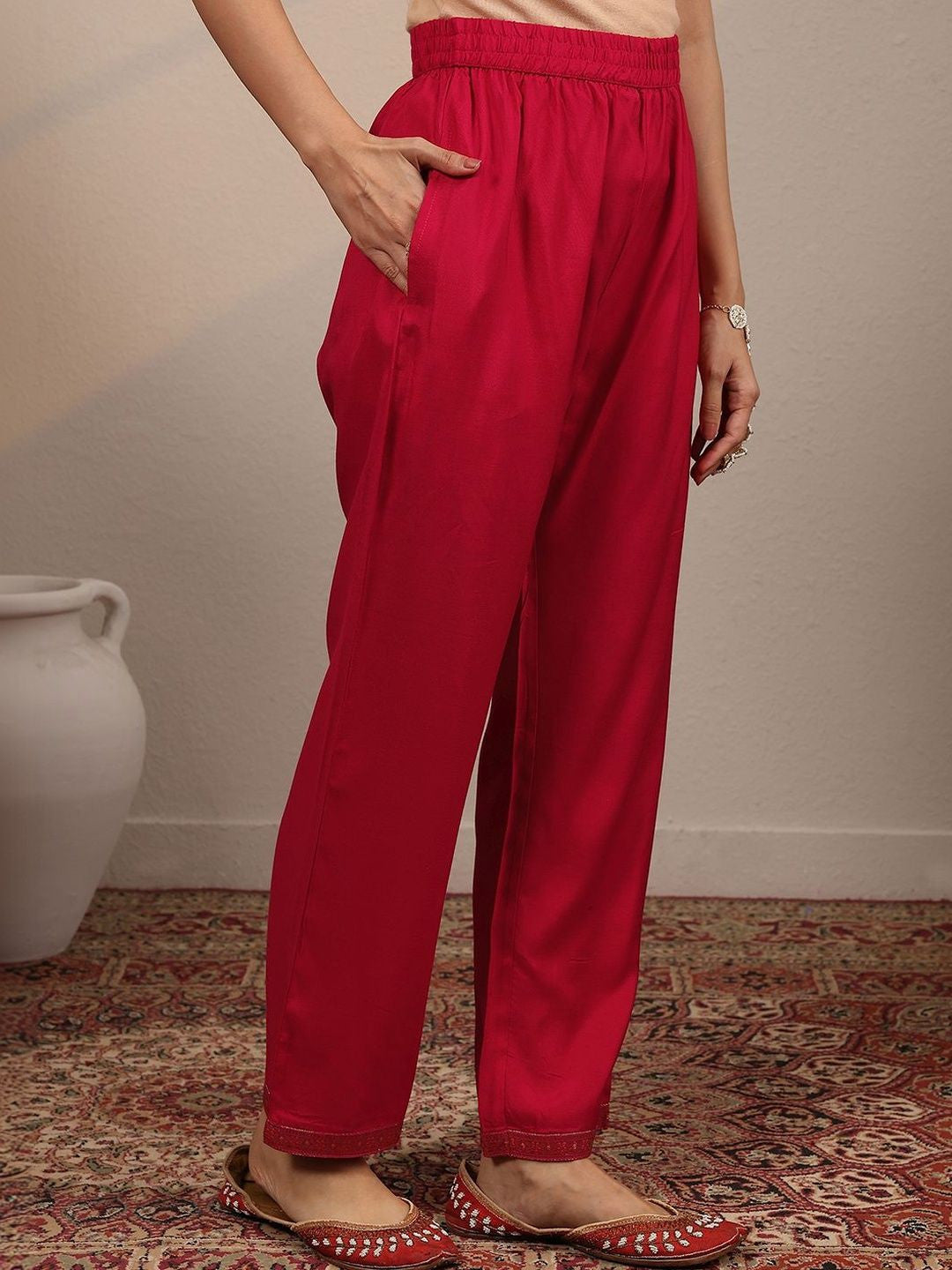 Women Regular Thread Work Kurta with Trousers & With Dupatta