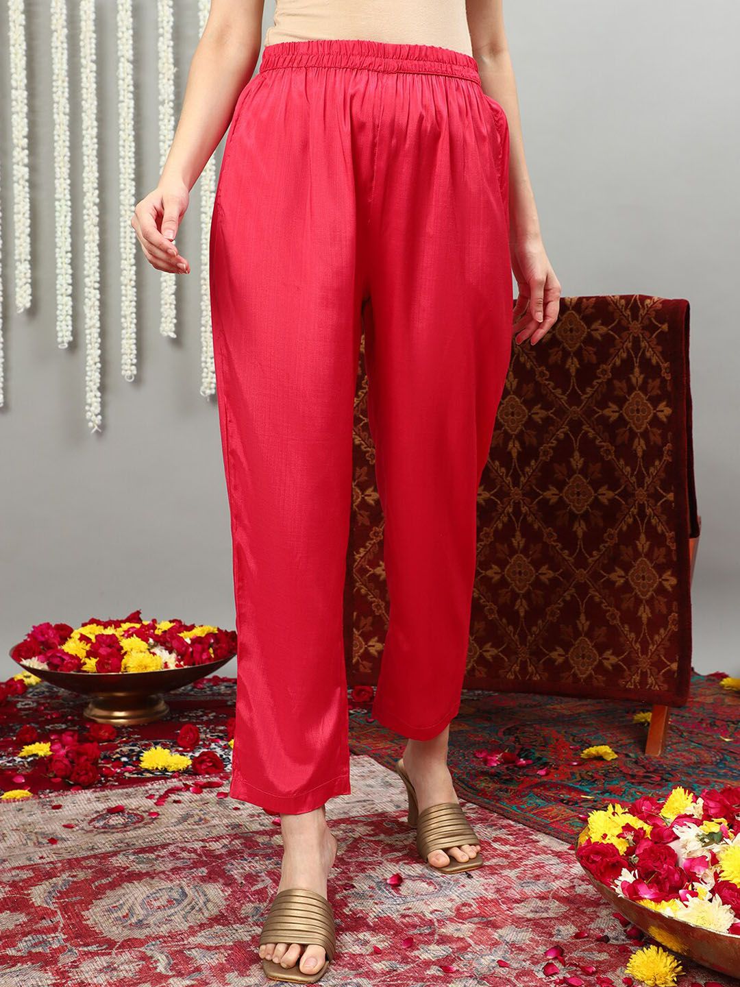 Dhiyona SN Pink Printed Pure Silk Round Neck Kurta With Trousers & Dupatta
