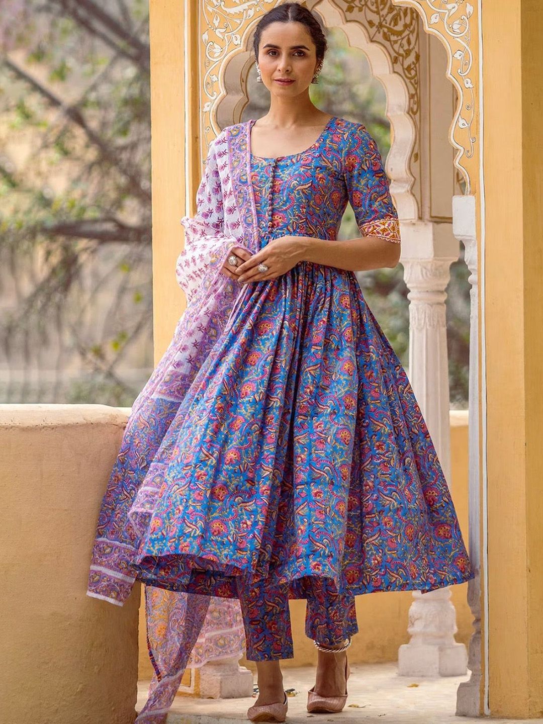 Dhiyona KL Round Neck Floral Printed Pleated Anarkali Kurta with Trouser & Dupatta