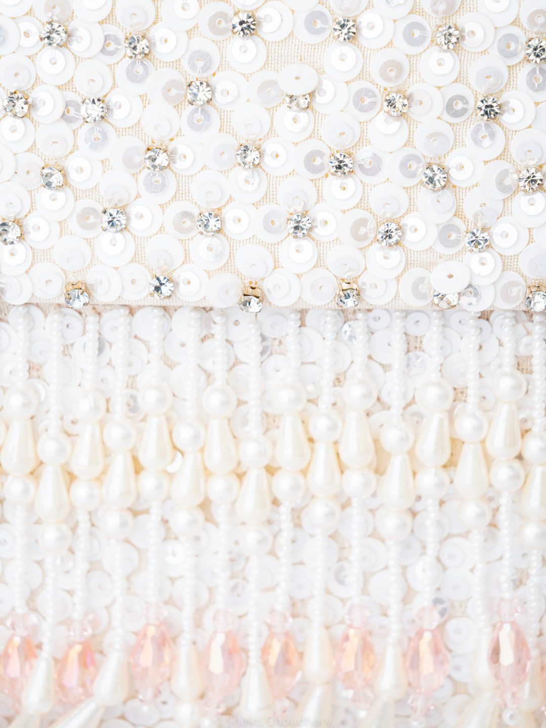 Dhiyona NR Women White Clutches