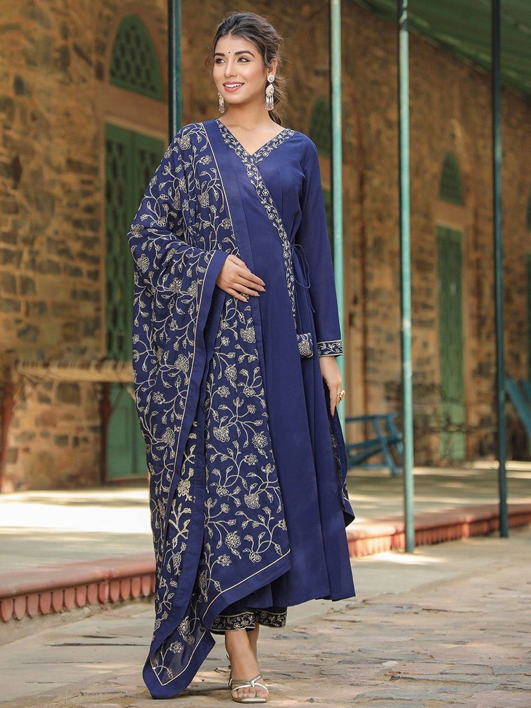 Dhiyona KL Angrakha Kurta with Trousers & Dupatta