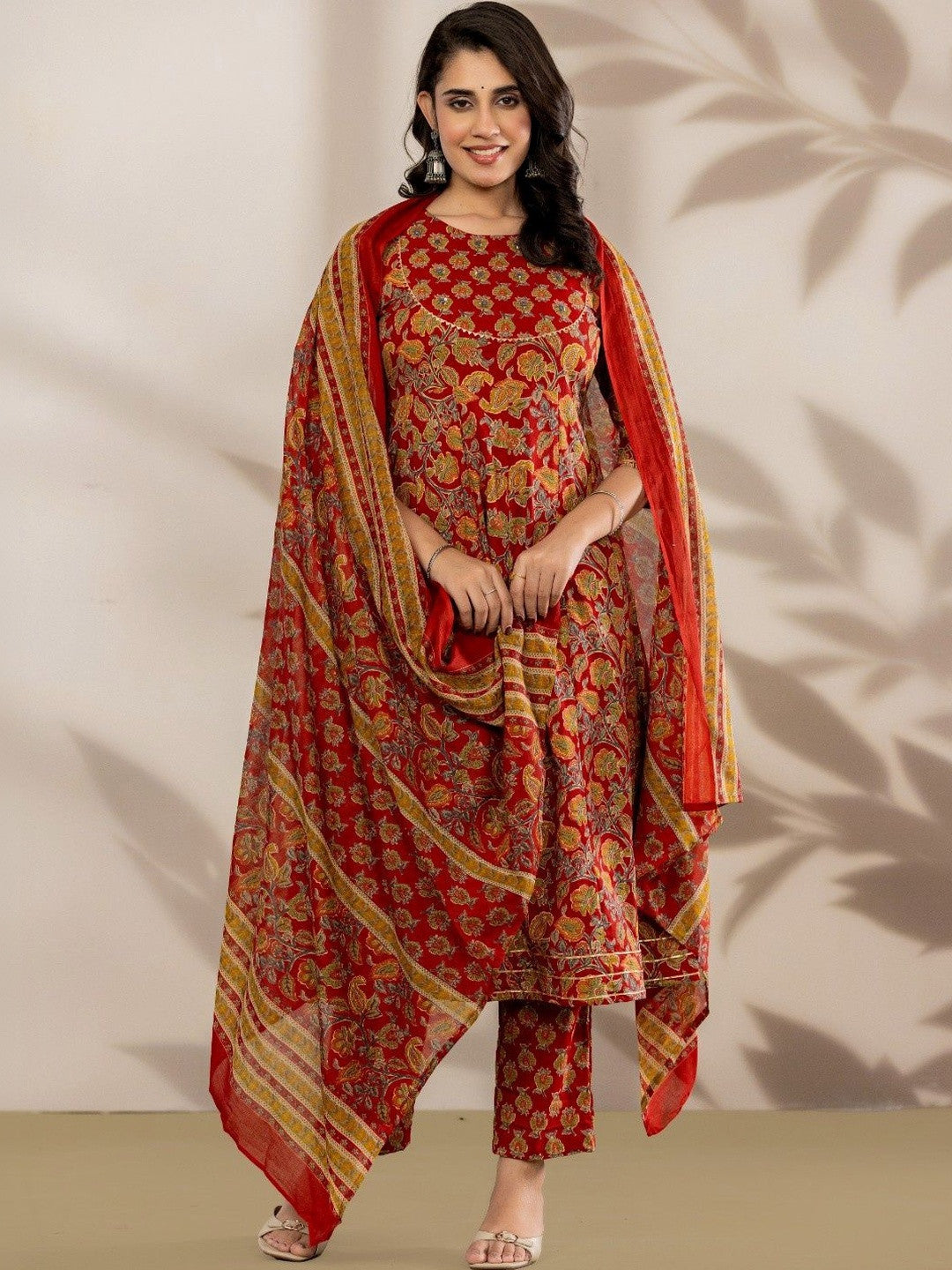 Women Floral Printed Regular Pure Cotton Kurta with Trousers & With Dupatta