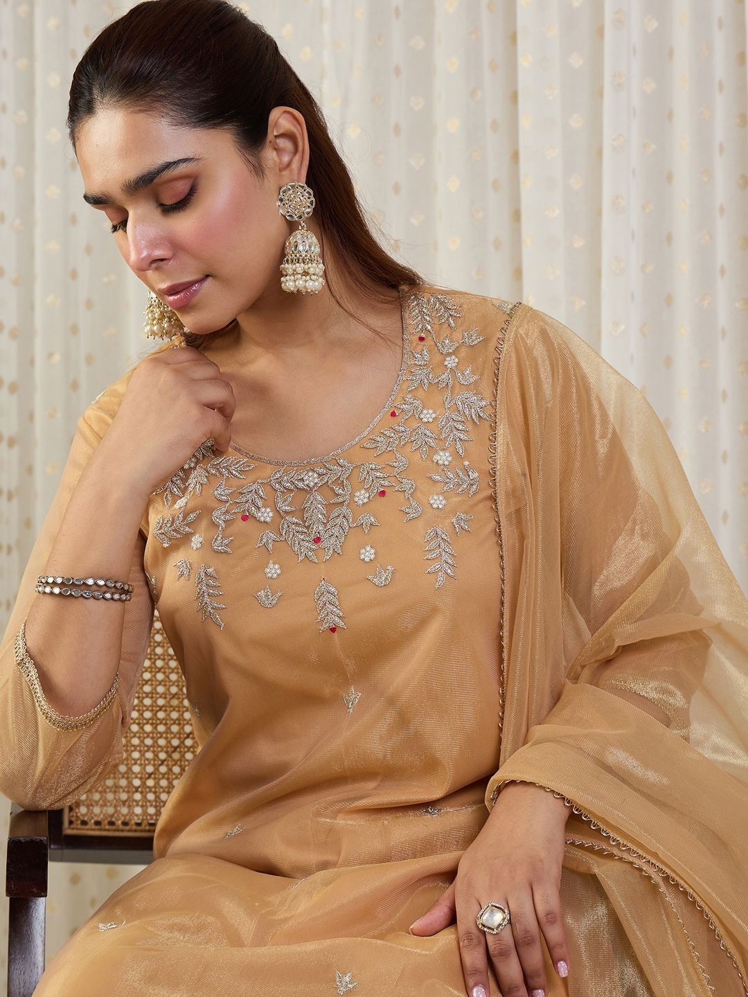 Ethnic Motifs Embroidered Regular Thread Work Kurta With Trousers & Dupatta