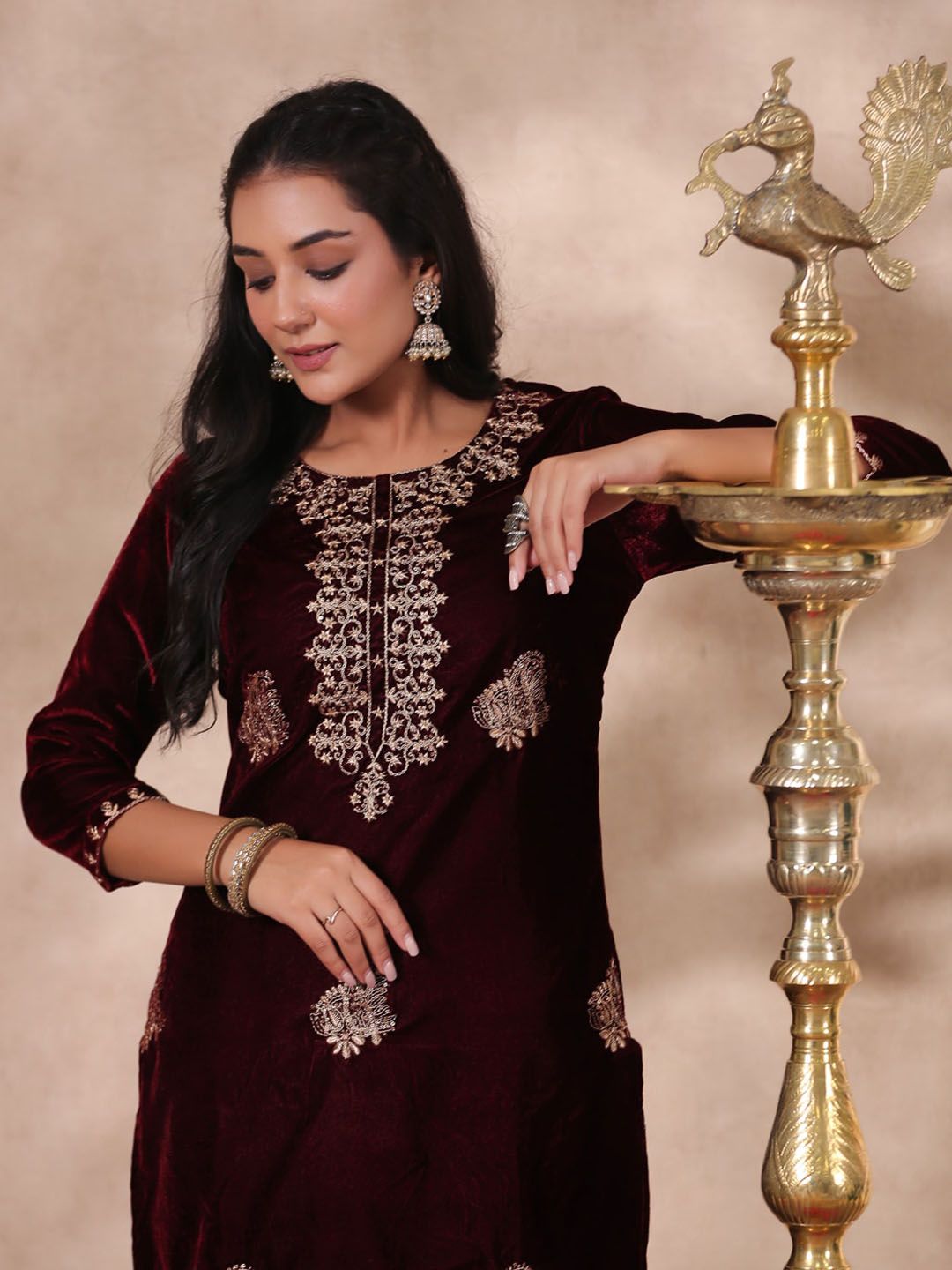 Dhiyona IS Women's Maroon Ethnic Motifs Embroidered Thread Work Velvet Kurta With Trousers