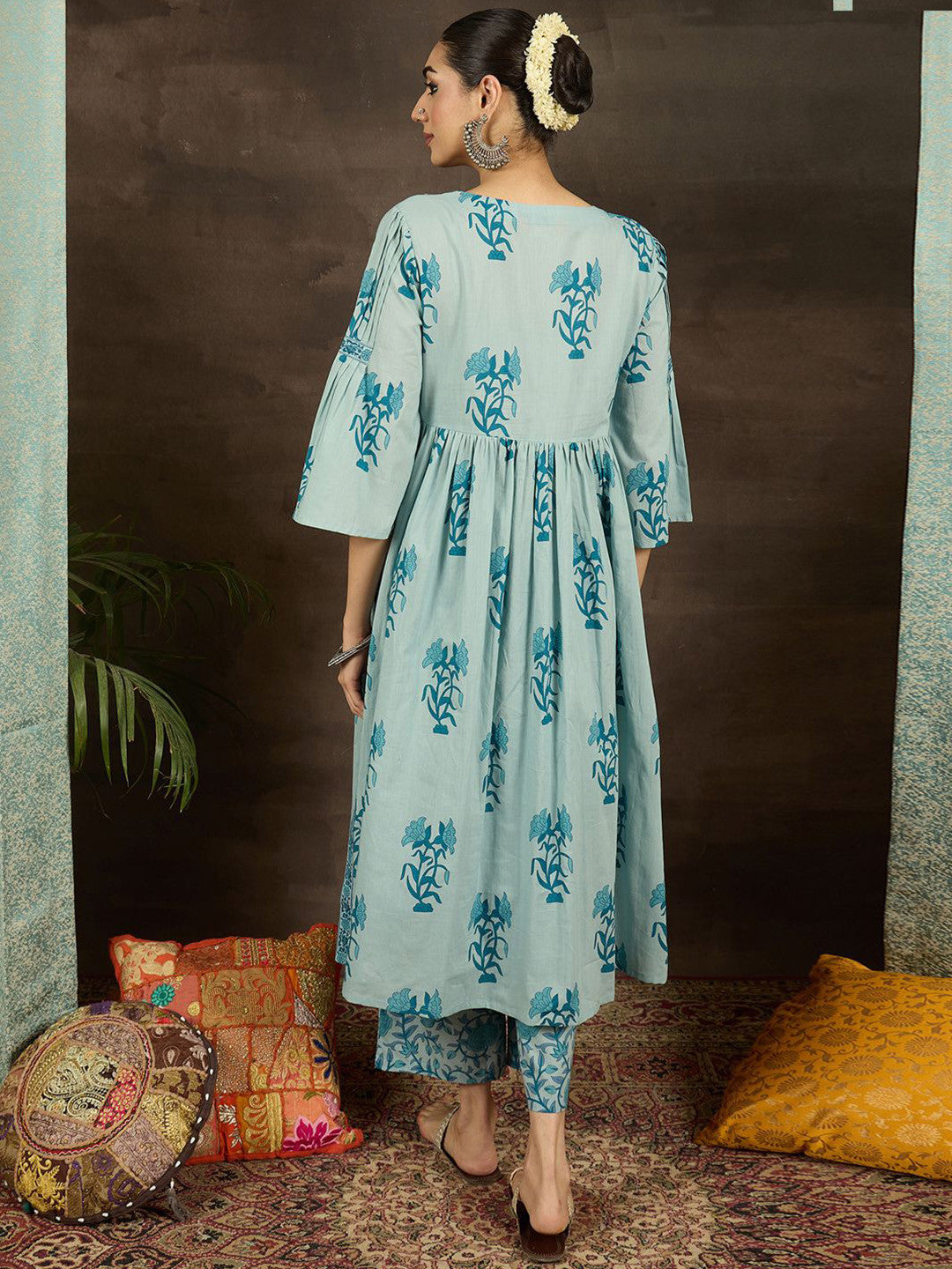 Women Floral Printed Pleated Pure Cotton Kurta Set