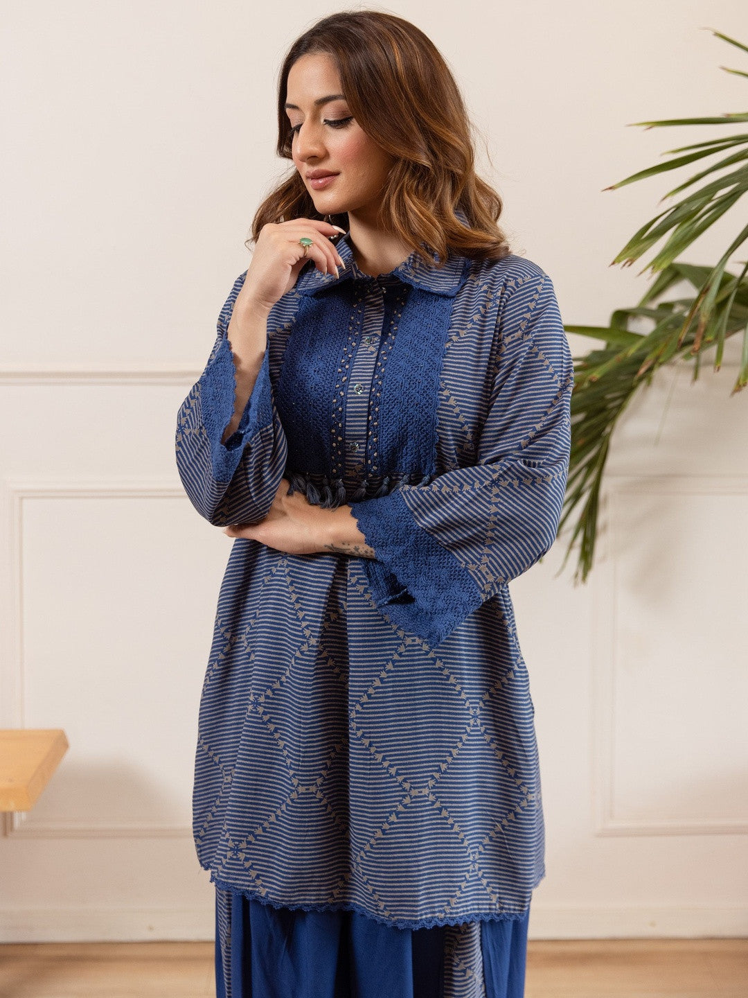Geometric Printed Straight Kurta with Harem Pants