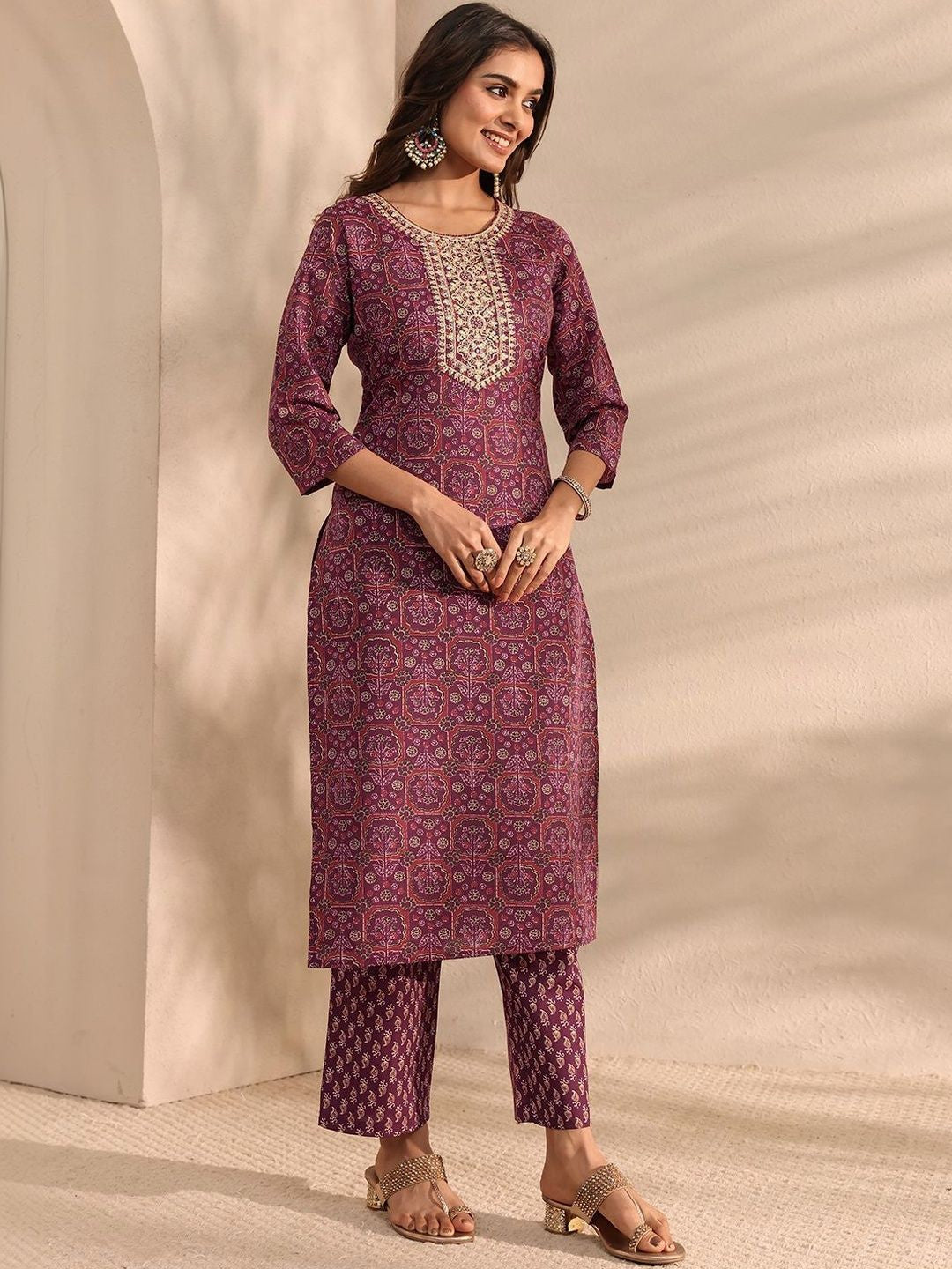 Women Ethnic Motifs Printed Regular Thread Work Kurta with Trousers & With Dupatta