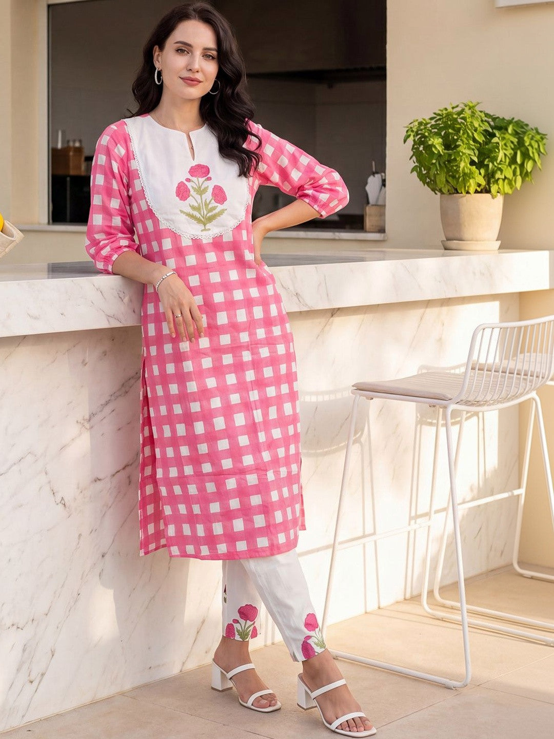 Women Regular Thread Work Pure Cotton Kurta with Trousers