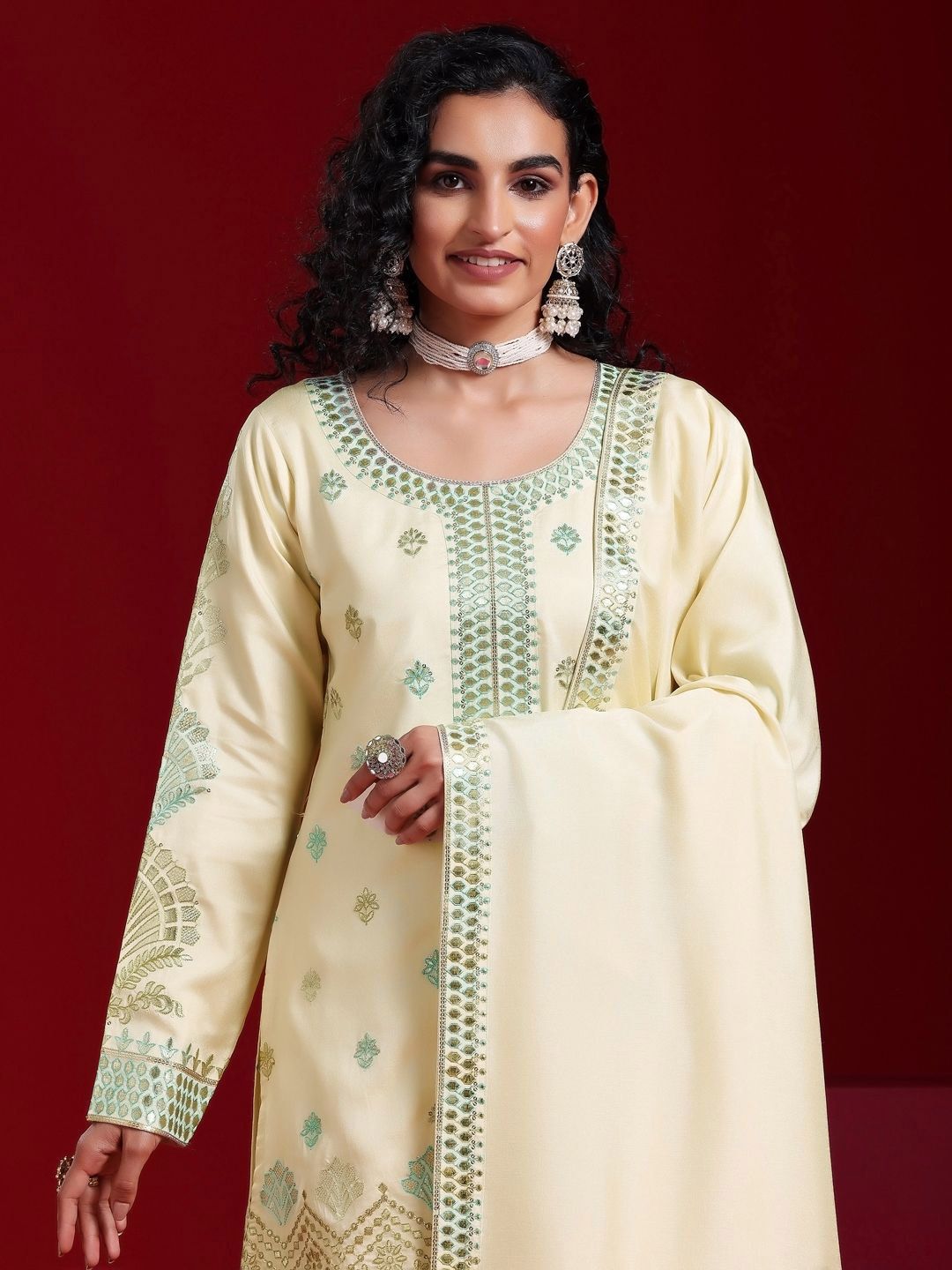 Dhiyona LL Floral Embroidered Regular Sequinned Kurta with Palazzos & Dupatta