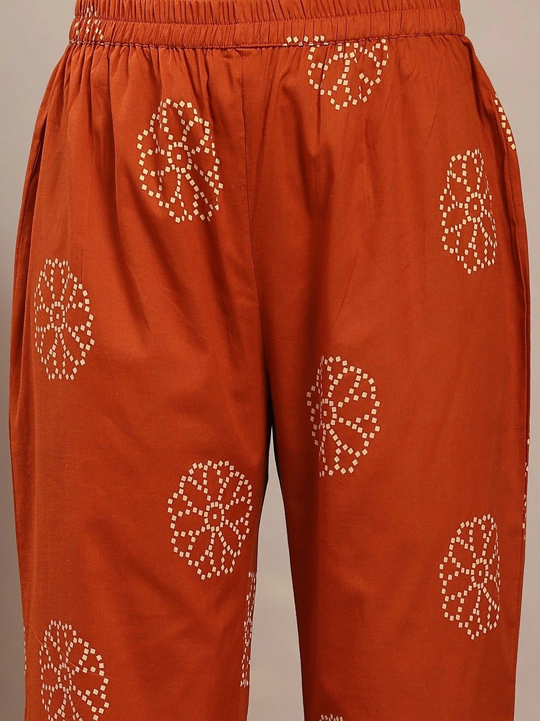 Women Ethnic Motifs Printed Regular Kurta with Trousers & With Dupatta