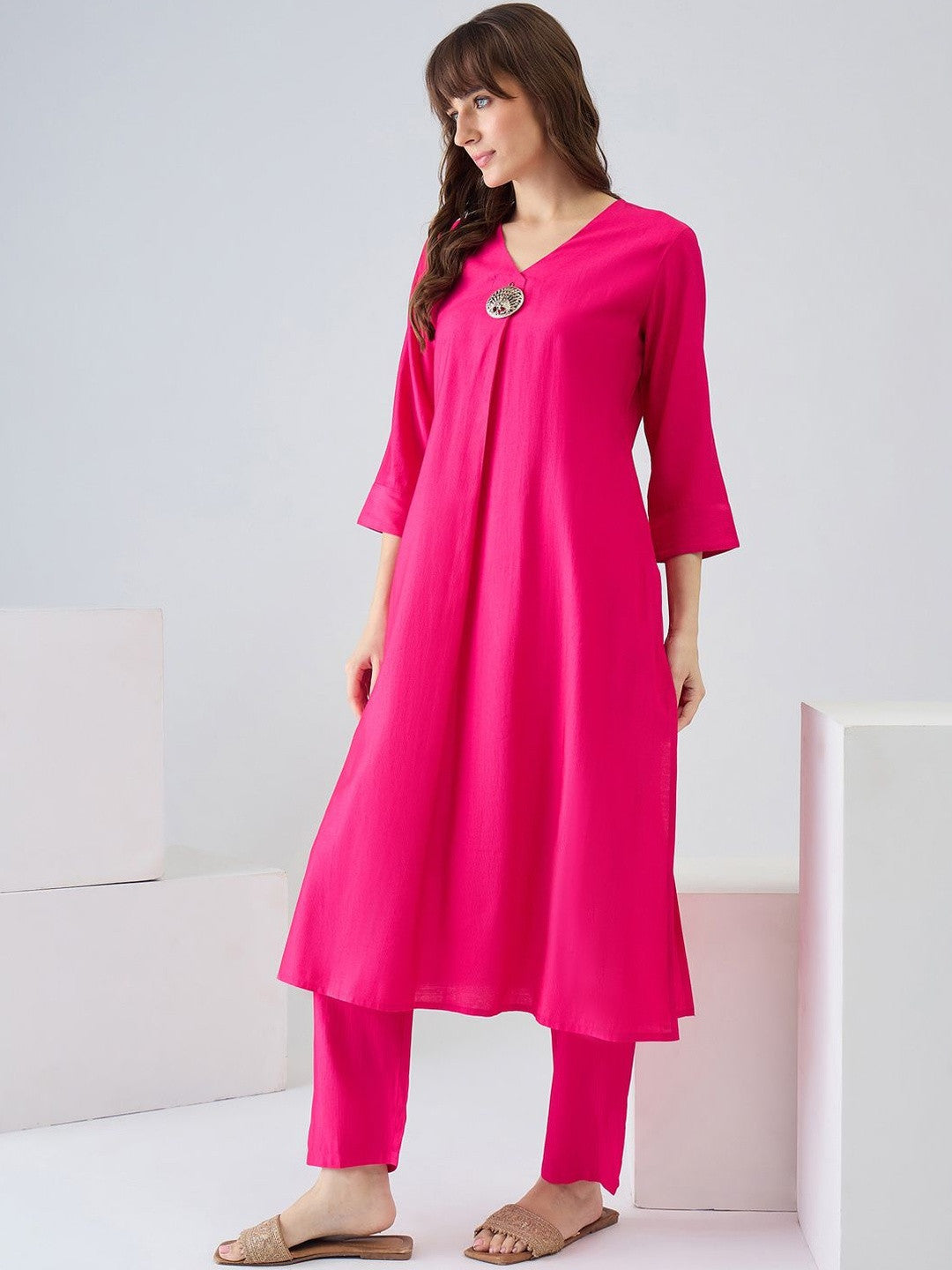 Women Regular Liva Kurta with Trousers