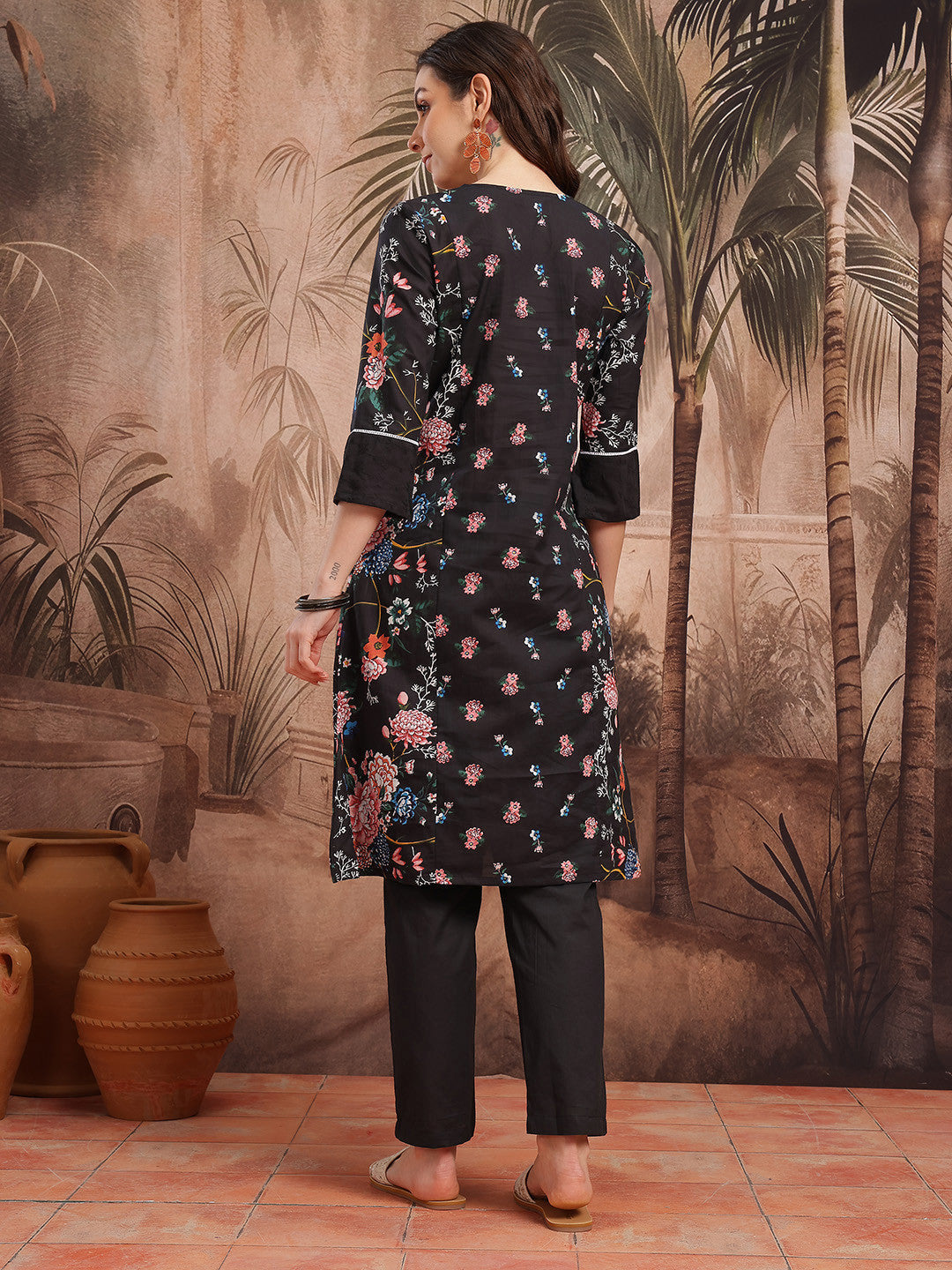 Women Floral Printed Schiffli Detail Pure Cotton Kurta with Trousers