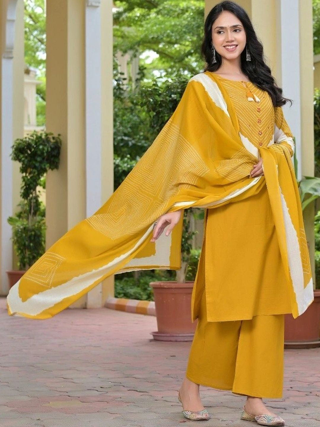 Women Leheriya Dyed Regular Pure Cotton Kurta with Palazzos & With Dupatta