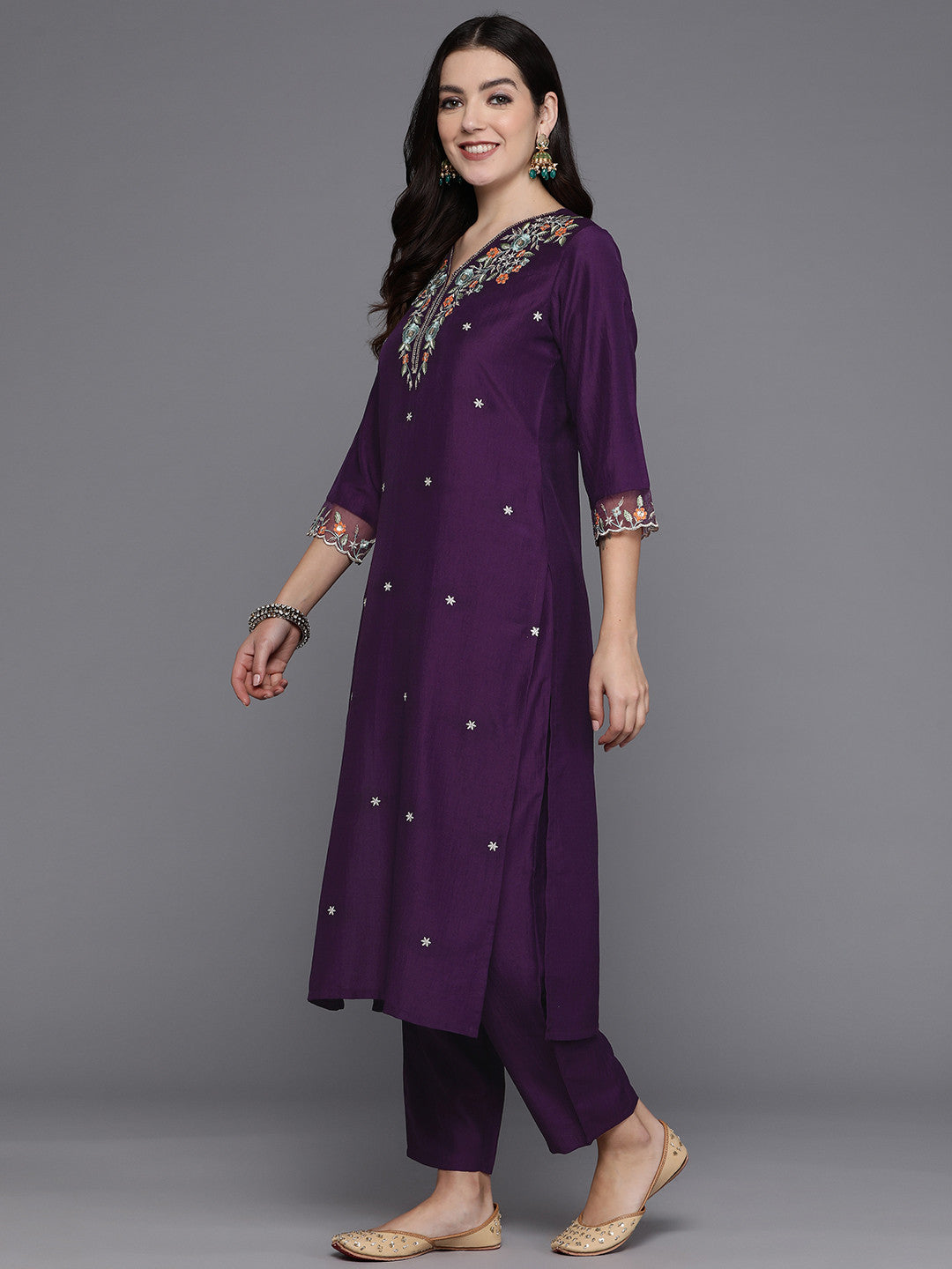 Women Floral Yoke Design Regular Thread Work Kurta with Trousers & Dupatta