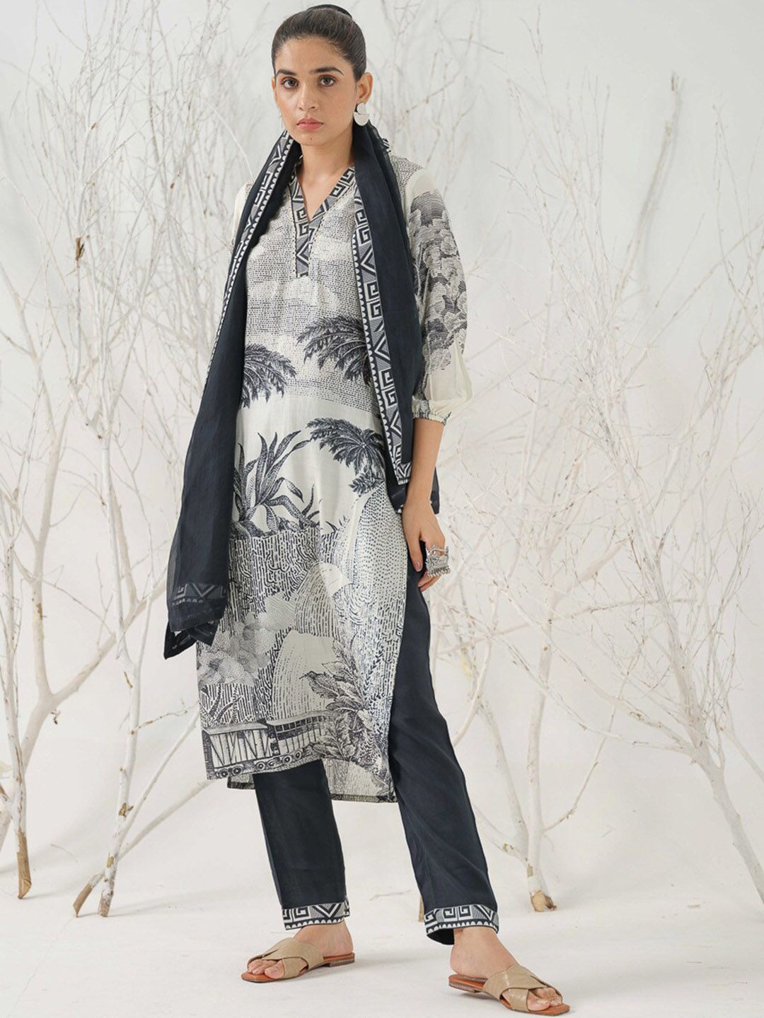 Dhiyona IS Women's Tribal Printed V-Neck Straight Kurta with Trousers & Dupatta