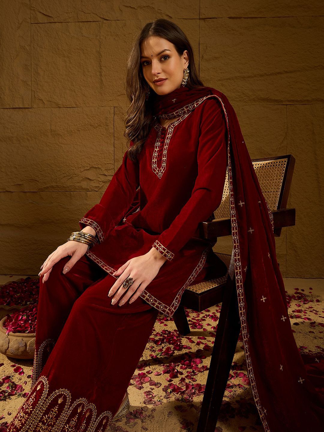 Dhiyona KL Embroidered Notch Neck Straight Velvet Kurta With Palazzos And Dupatta