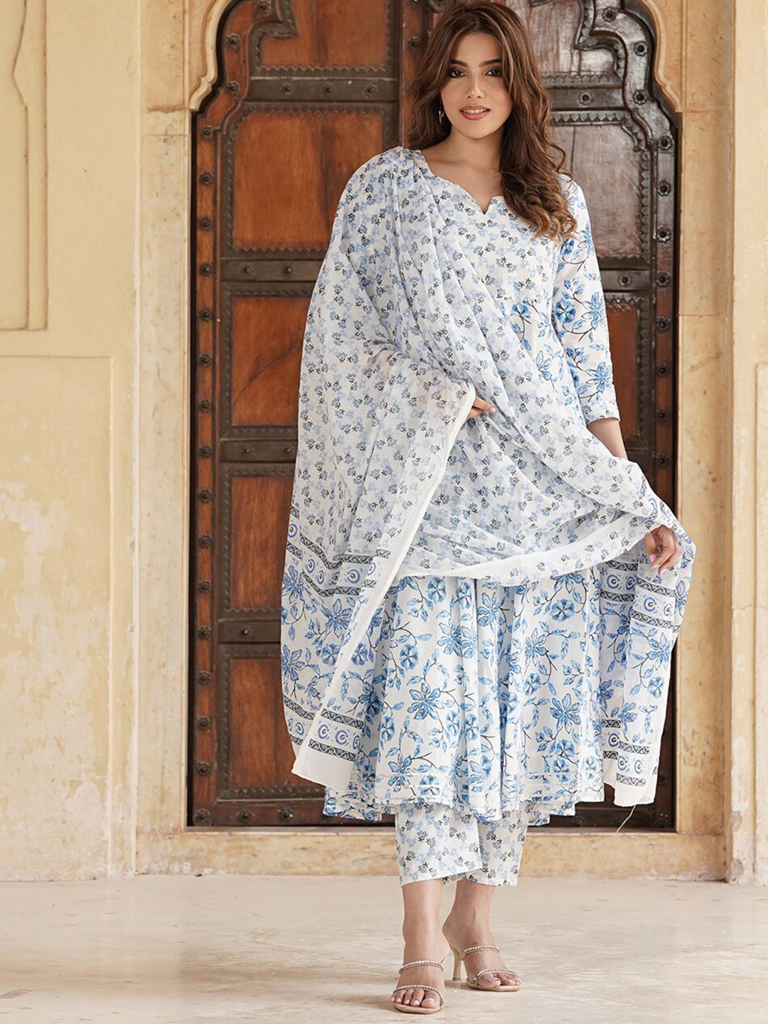 Dhiyona KL Floral Printed Gotta Patti Pure Cotton Anarkali Kurta with Trousers & Dupatta