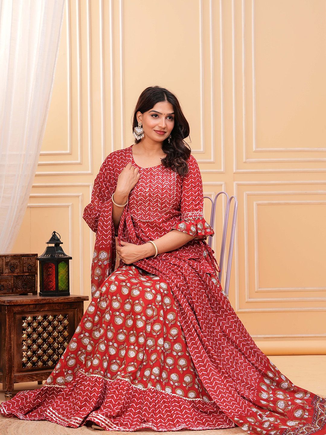 Dhiyona KL Women Floral Printed Regular Pure Cotton Kurti with Skirt & Dupatta