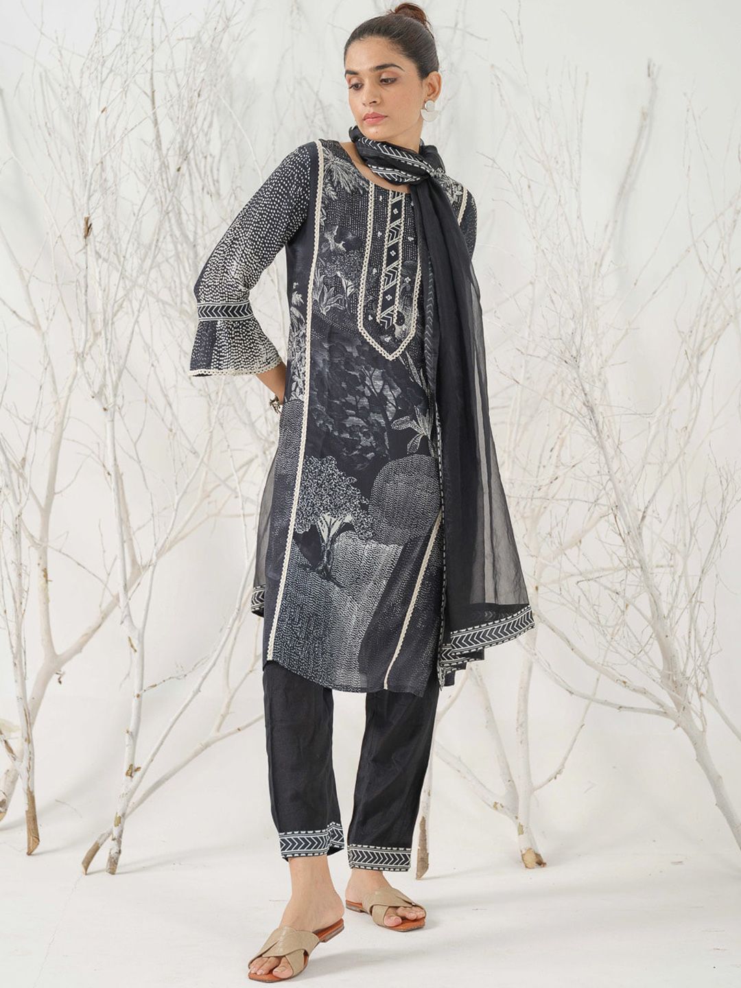 Dhiyona IS Women's Floral Printed Round Neck Bell Sleeves Straight Kurta with Trousers & Dupatta