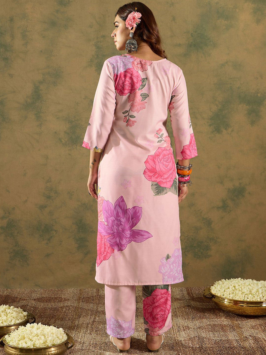 Floral Printed V-Neck Straight Kurta with Trousers