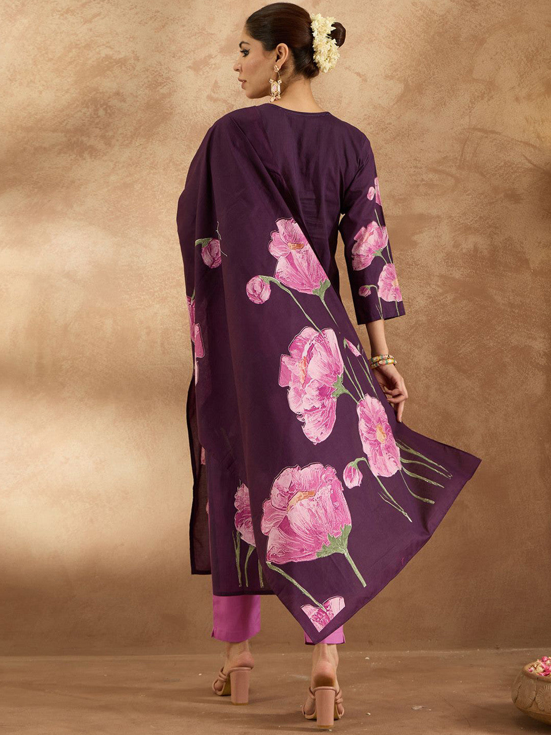 Women Floral Printed Regular Pure Cotton Kurta with Trousers & With Dupatta