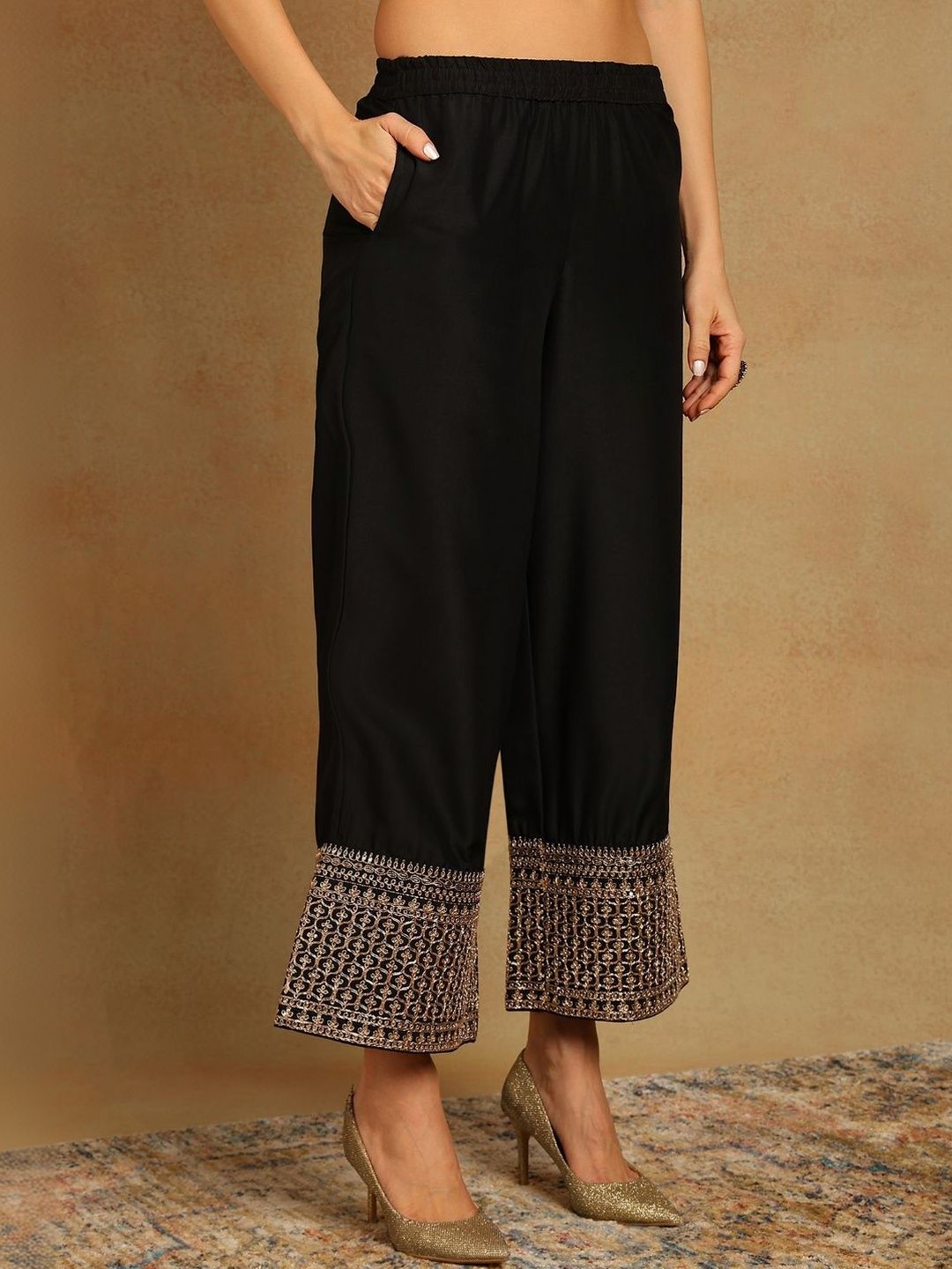 Dhiyona KL Ethnic Motifs Yoke Design Sequinned Kurta With Palazzos & Dupatta