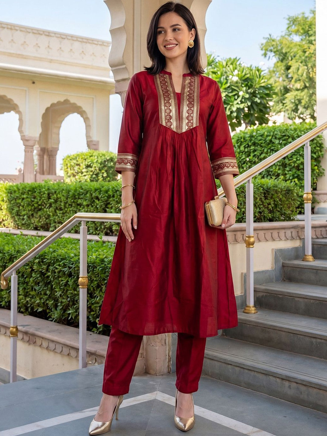Women Ethnic Motifs Embroidered Empire Thread Work Liva Kurta with Trousers