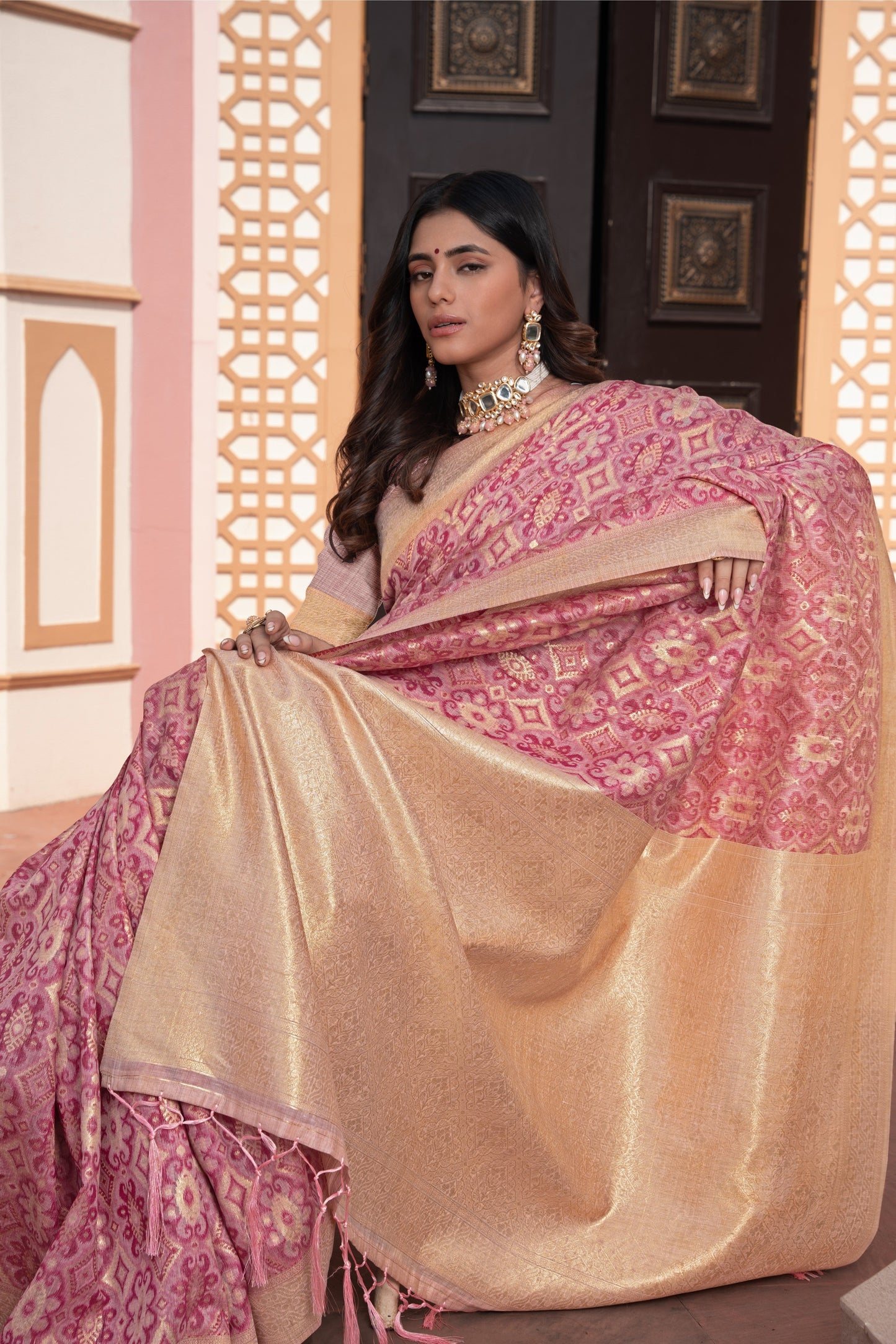 Dhiyona GR Women's Avika Pink Cotton Ikat Silk Saree