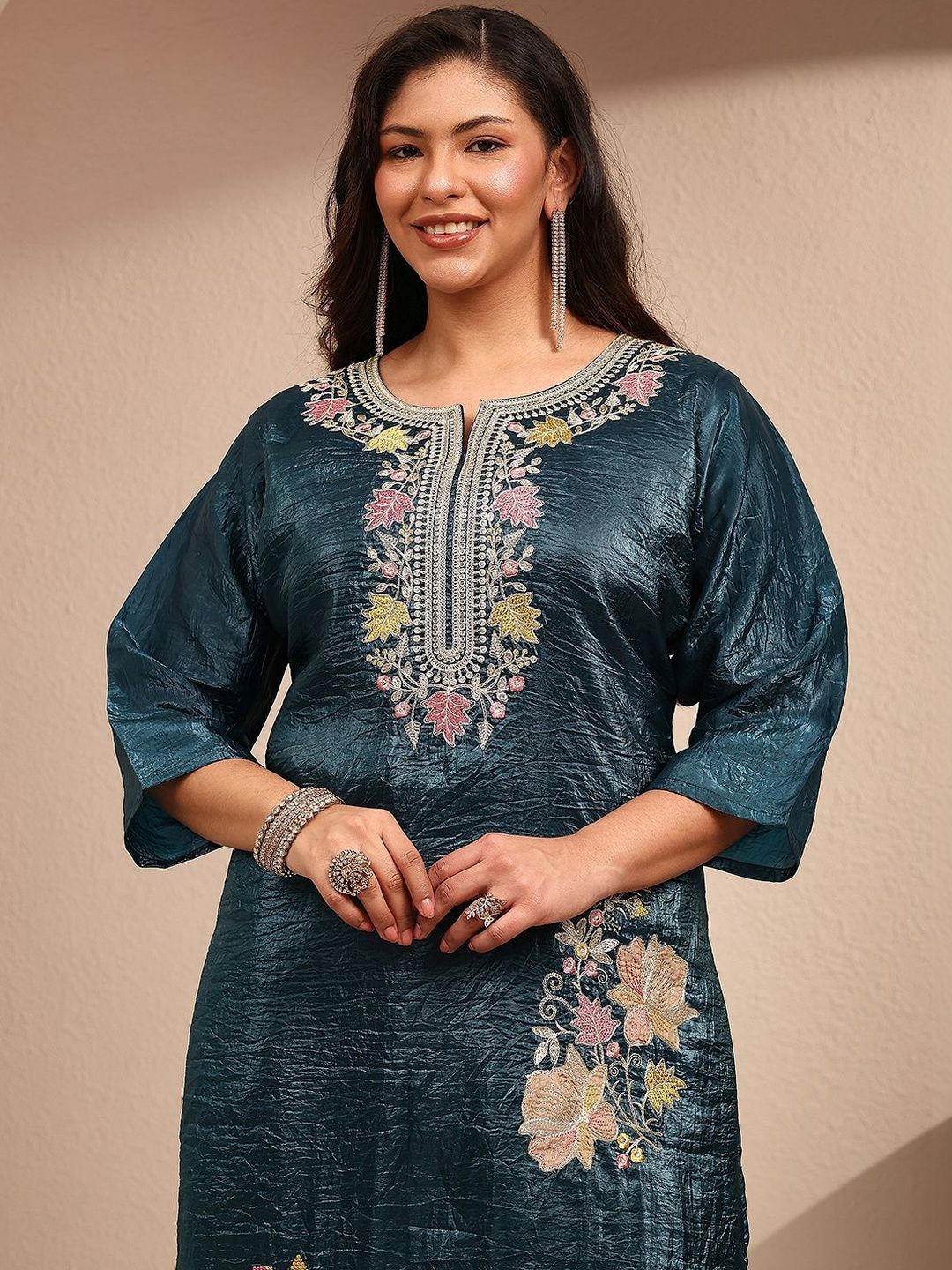 Dhiyona Women's Floral Embroidered Regular Thread Work Kurta with Trousers & With Dupatta
