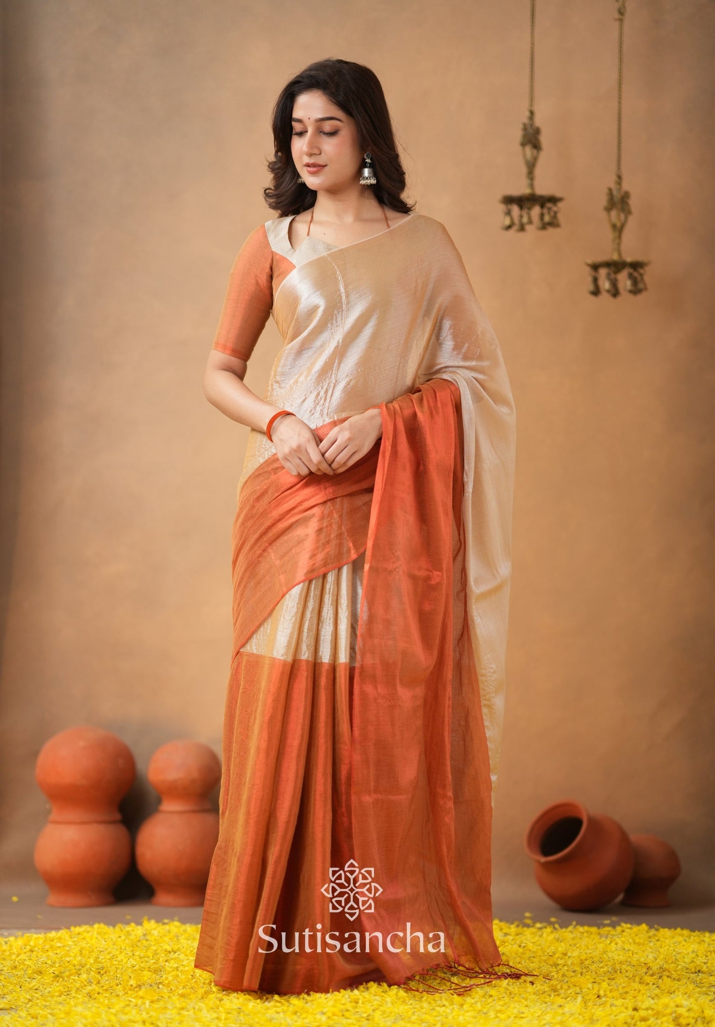 Dhiyona SS Regal Split Elegance Handloom Tissue Cotton Saree